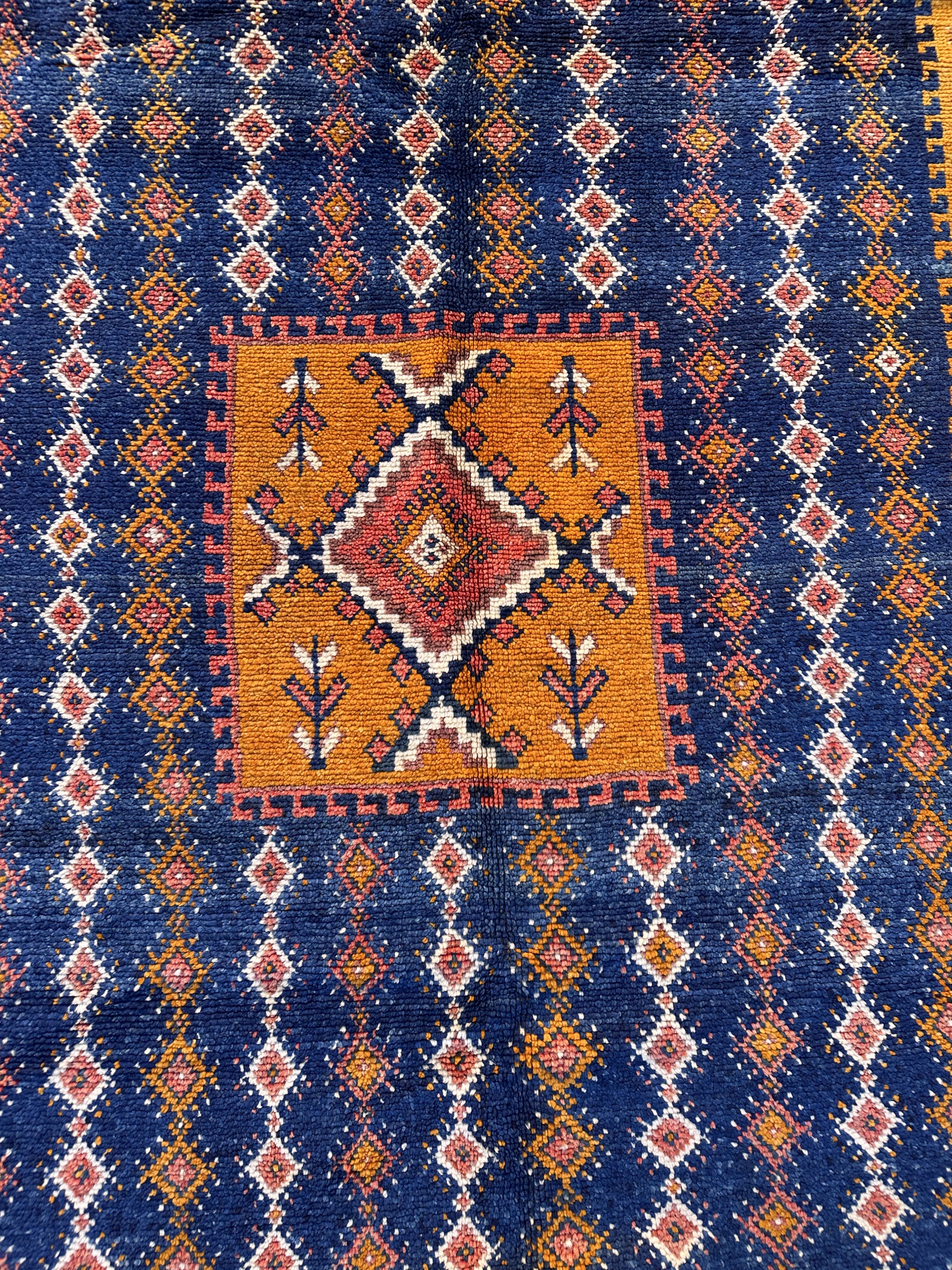 Colorful Taznakht Moroccan rug - 259 x 144 cm