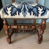 Series of 6 Louis XIII style chairs, in walnut