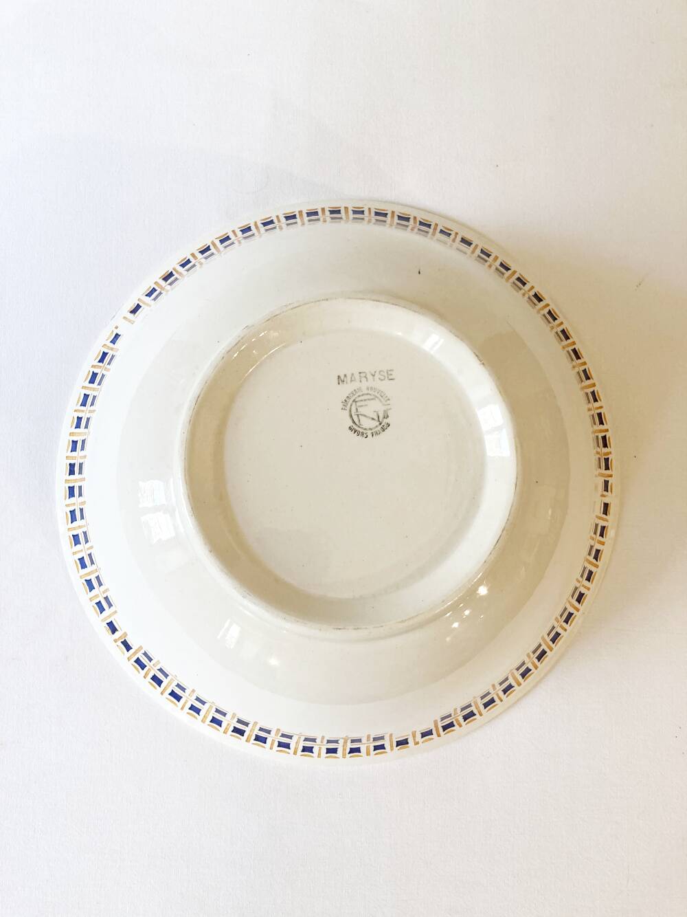 Large round dish/salad bowl from Faïencerie Nouvelle de Givors, "Maryse" model