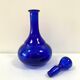 Carafe ancienne en verre bleu cobalt