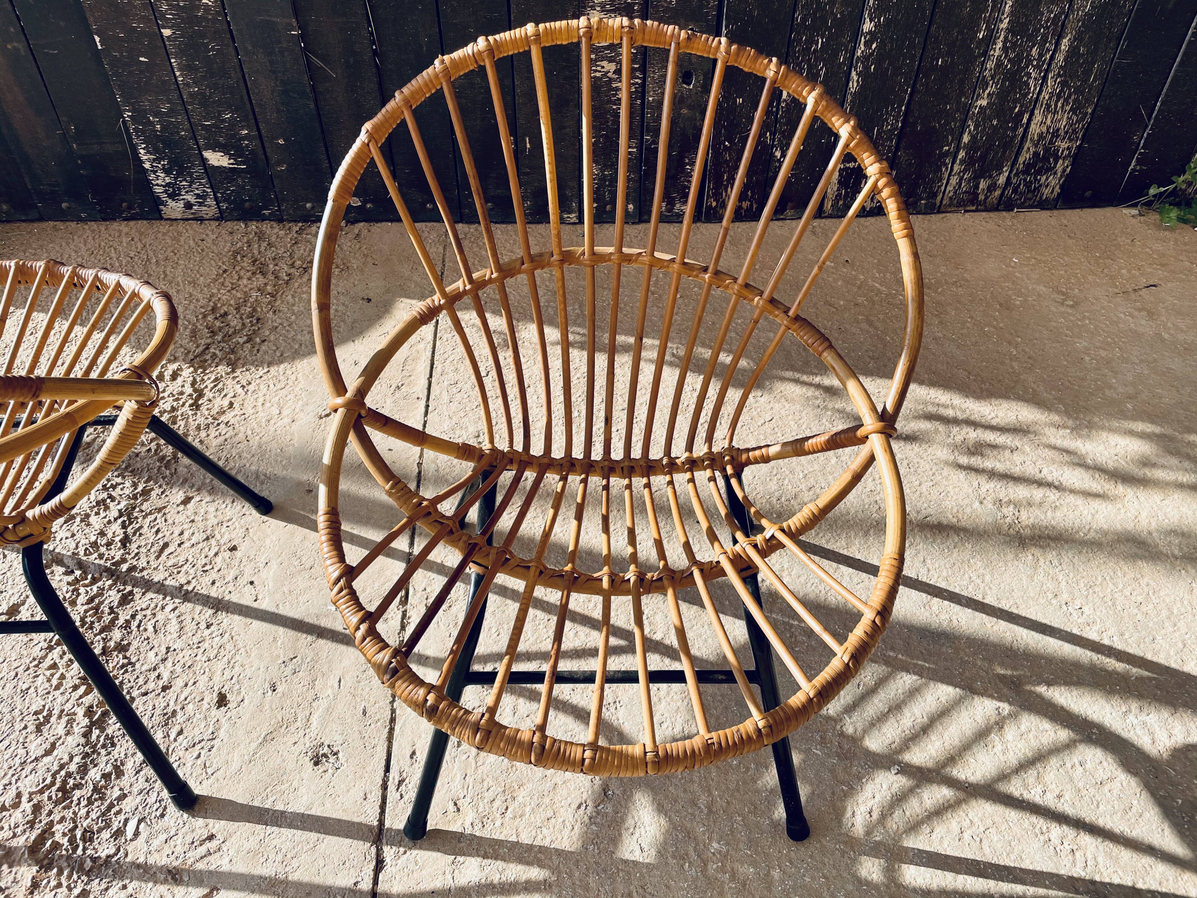 Pair of "shell" armchairs 50s / 60s