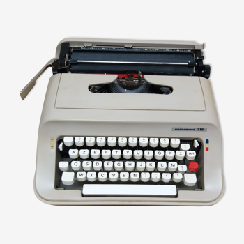 Machine à écrire underwood 319