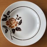 8 antique flat plates in Saint-Amand earthenware (Nord)