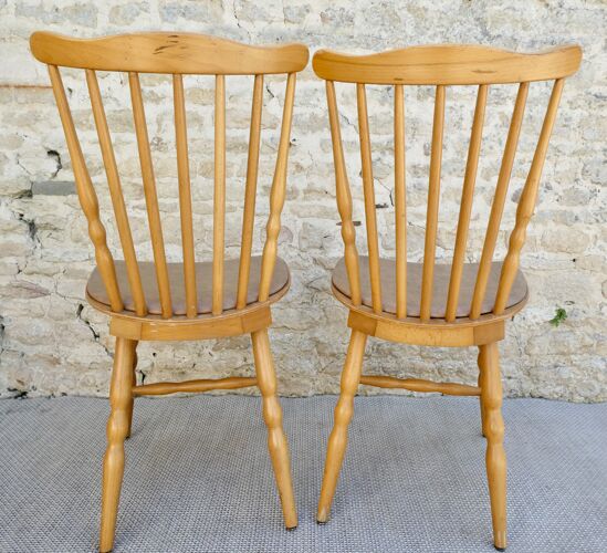 Paire de chaises Baumann, modèle menuet, années 60