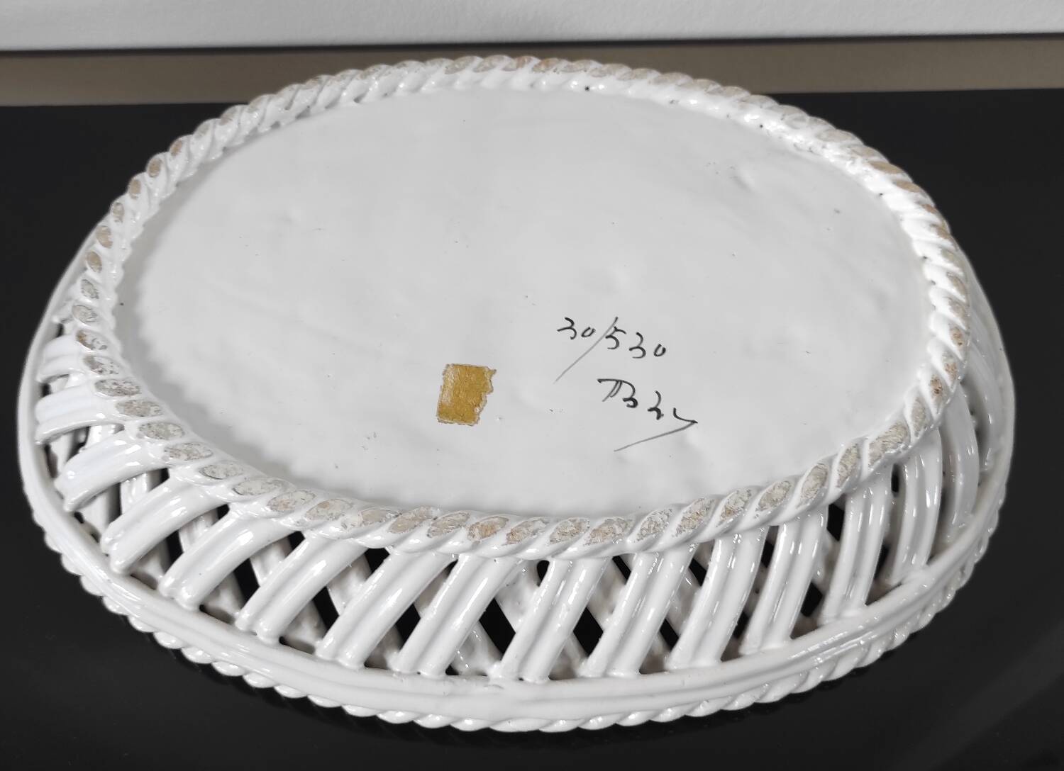 "Intrecciata" vintage fruit dish - Italian ceramic