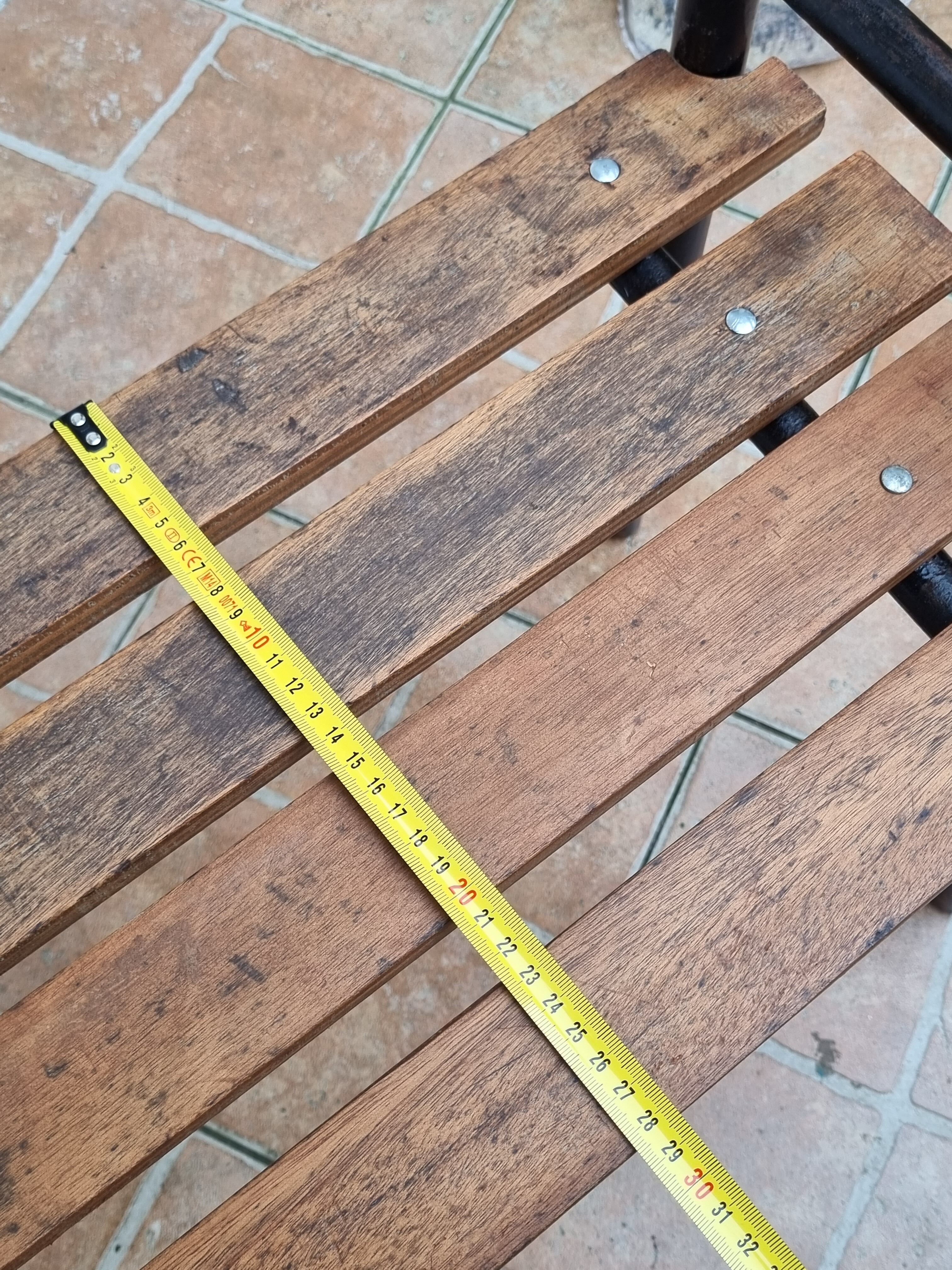 Bench in painted metal and wood, 100 cm