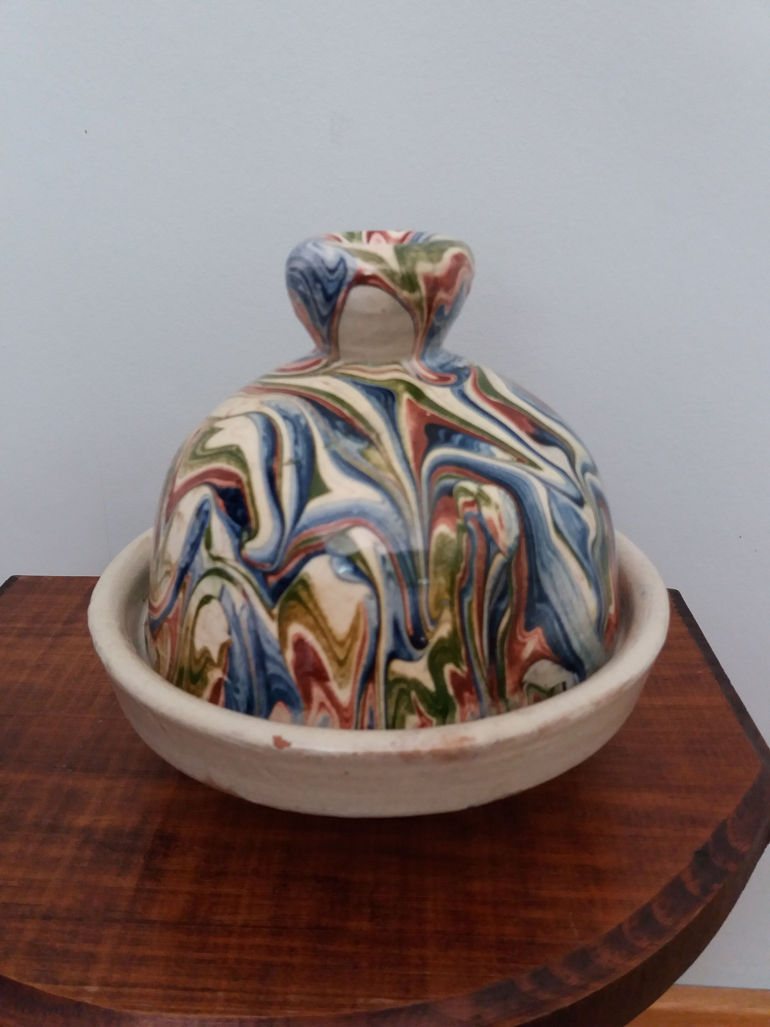 Butter bell in marbled ceramic