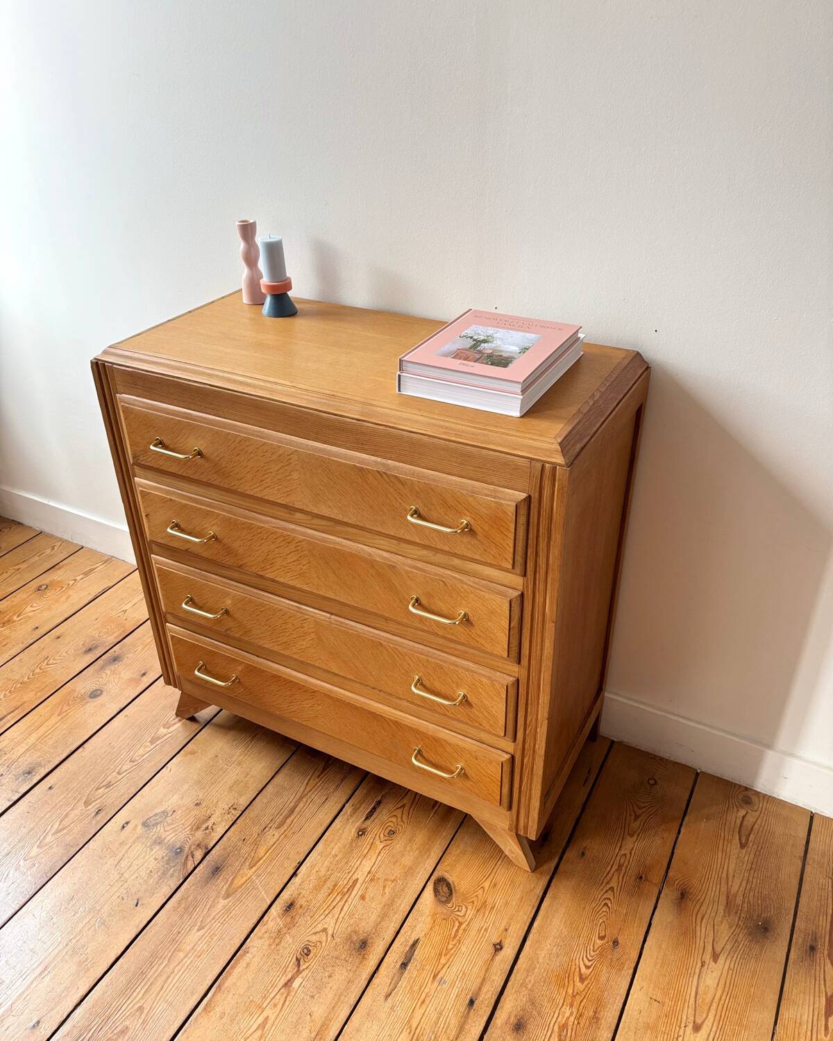 Vintage chest of drawers
