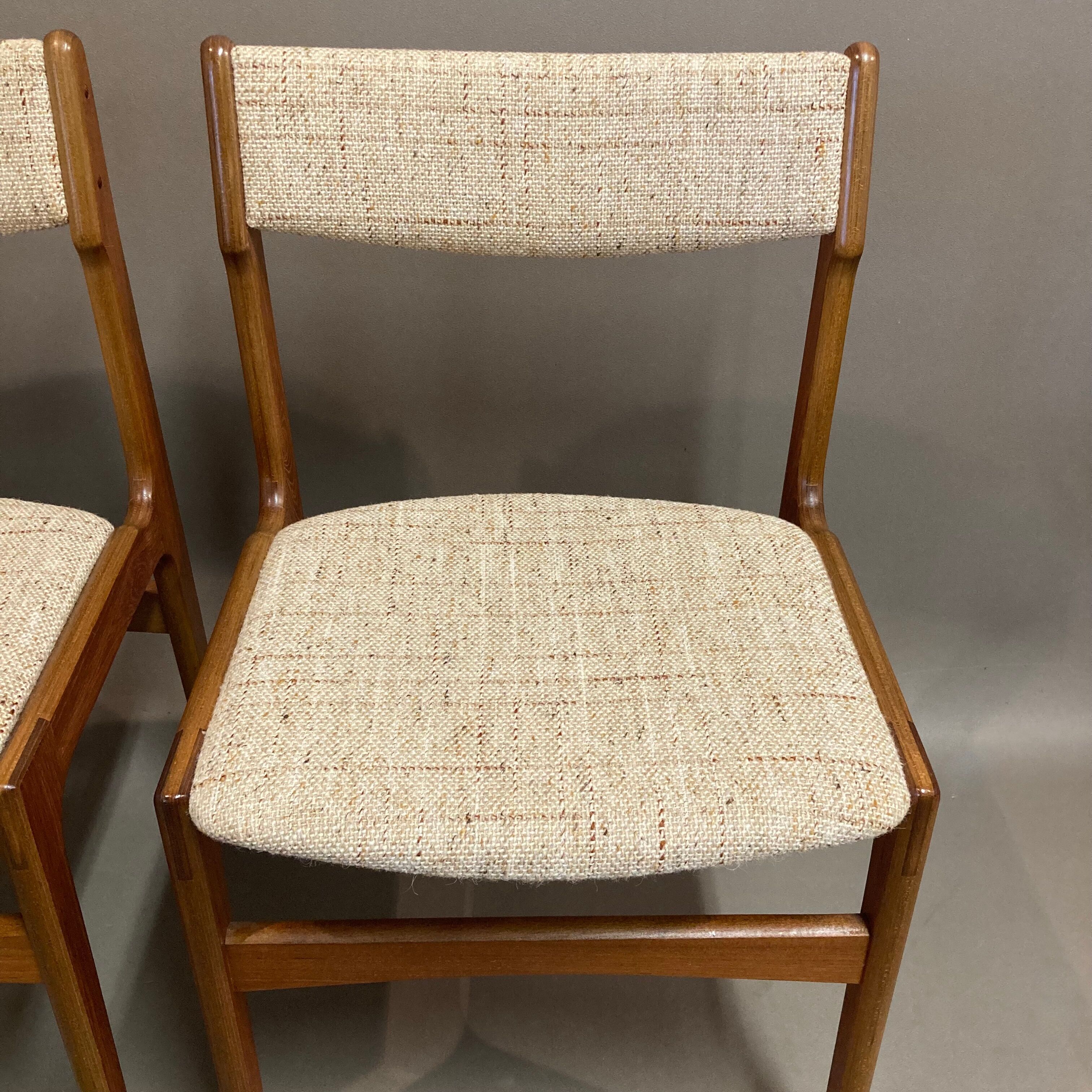Pair of chairs "Scandinavian design" 1950.