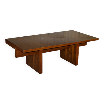 Bureau contemporain en bois d'if burr