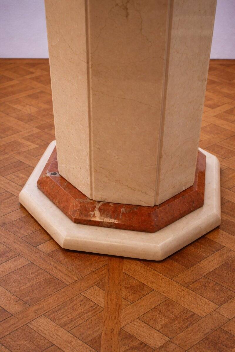 Large marble dining table – Central base