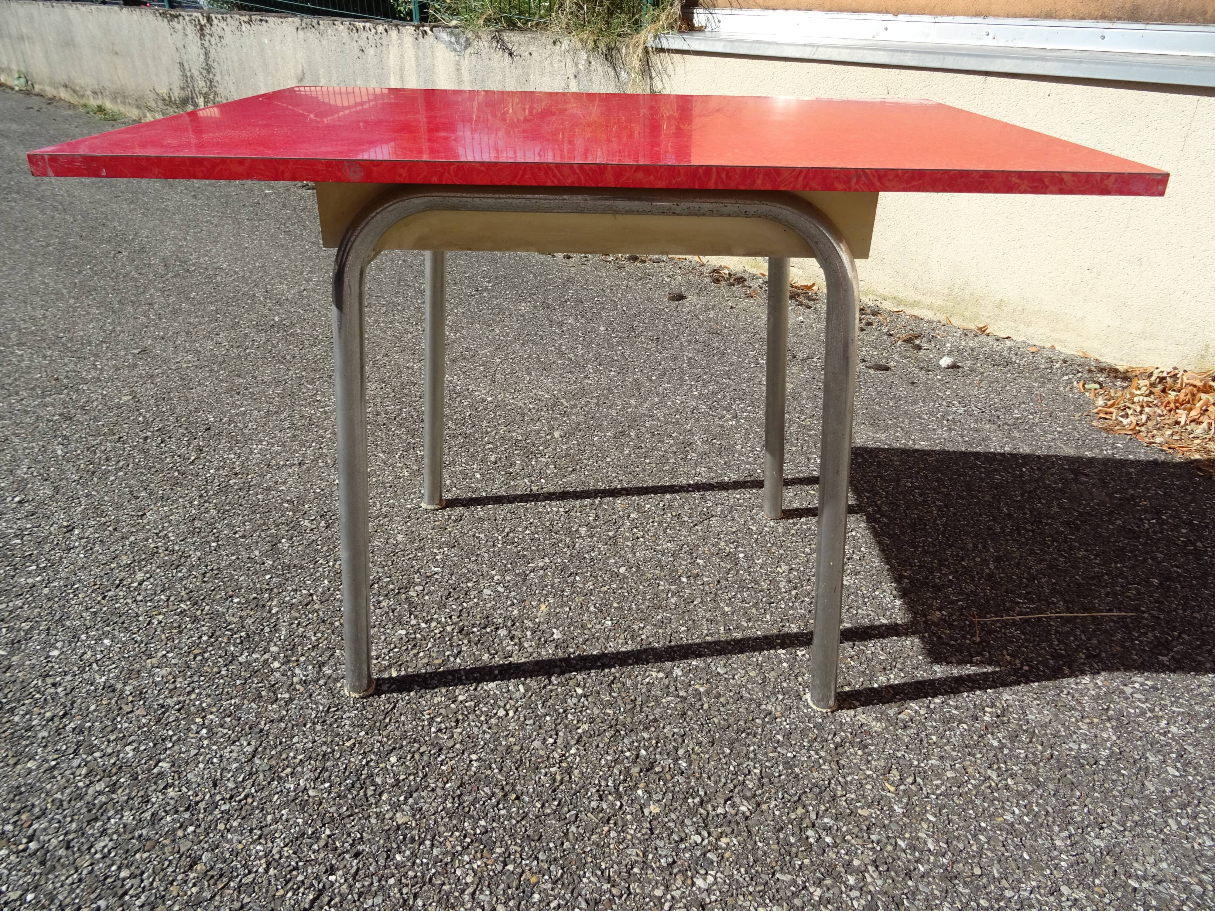 Table en formica an 60