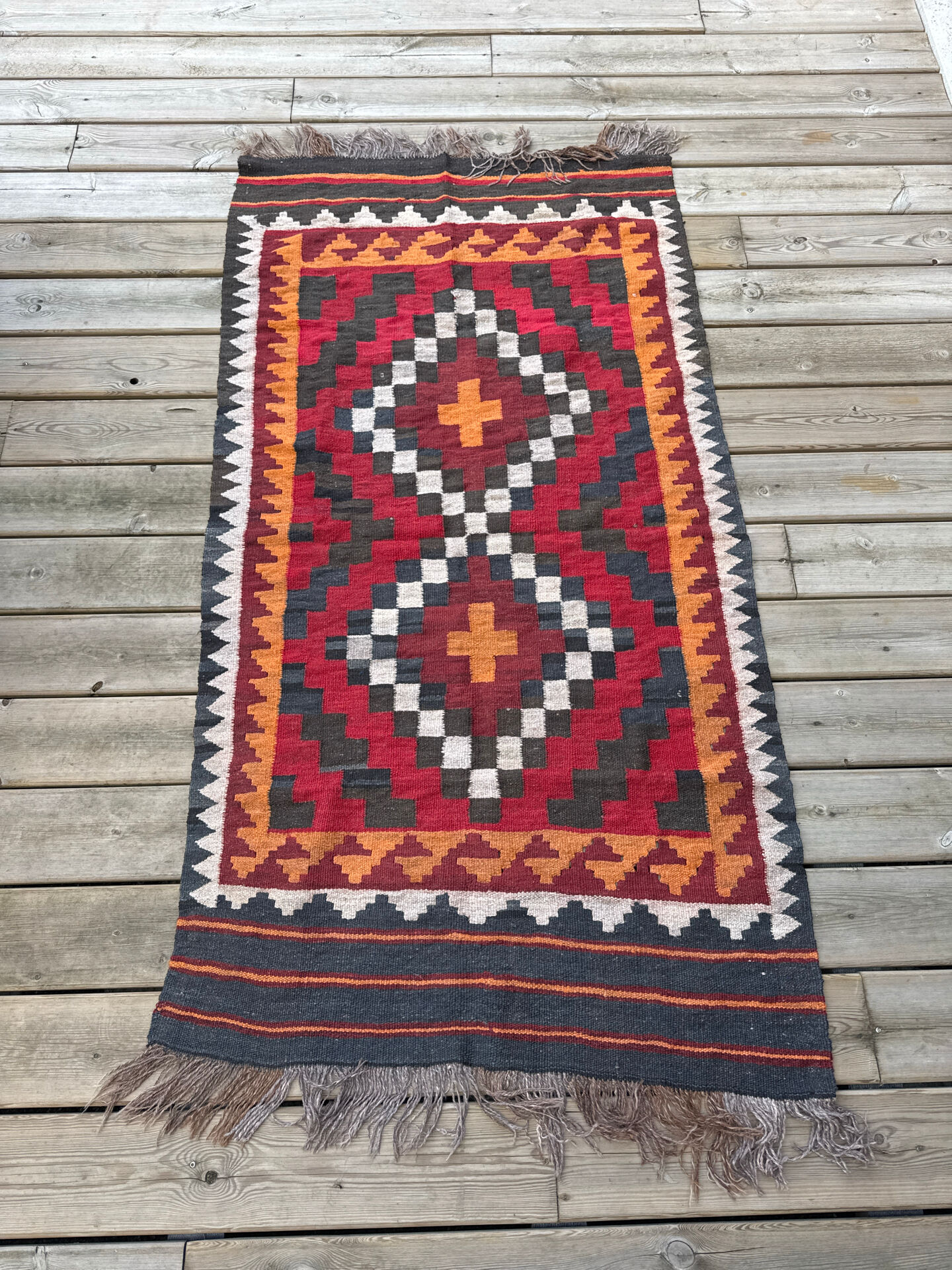 Ancient Tunisian handwoven rug – Matmata –