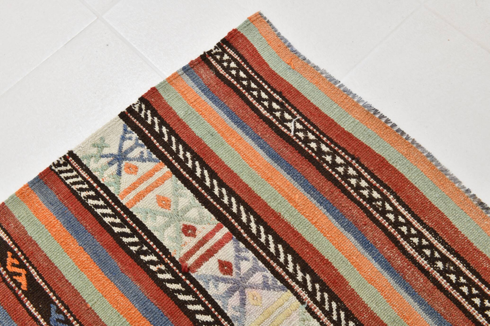 Tapis Kilim vintage turc en laine