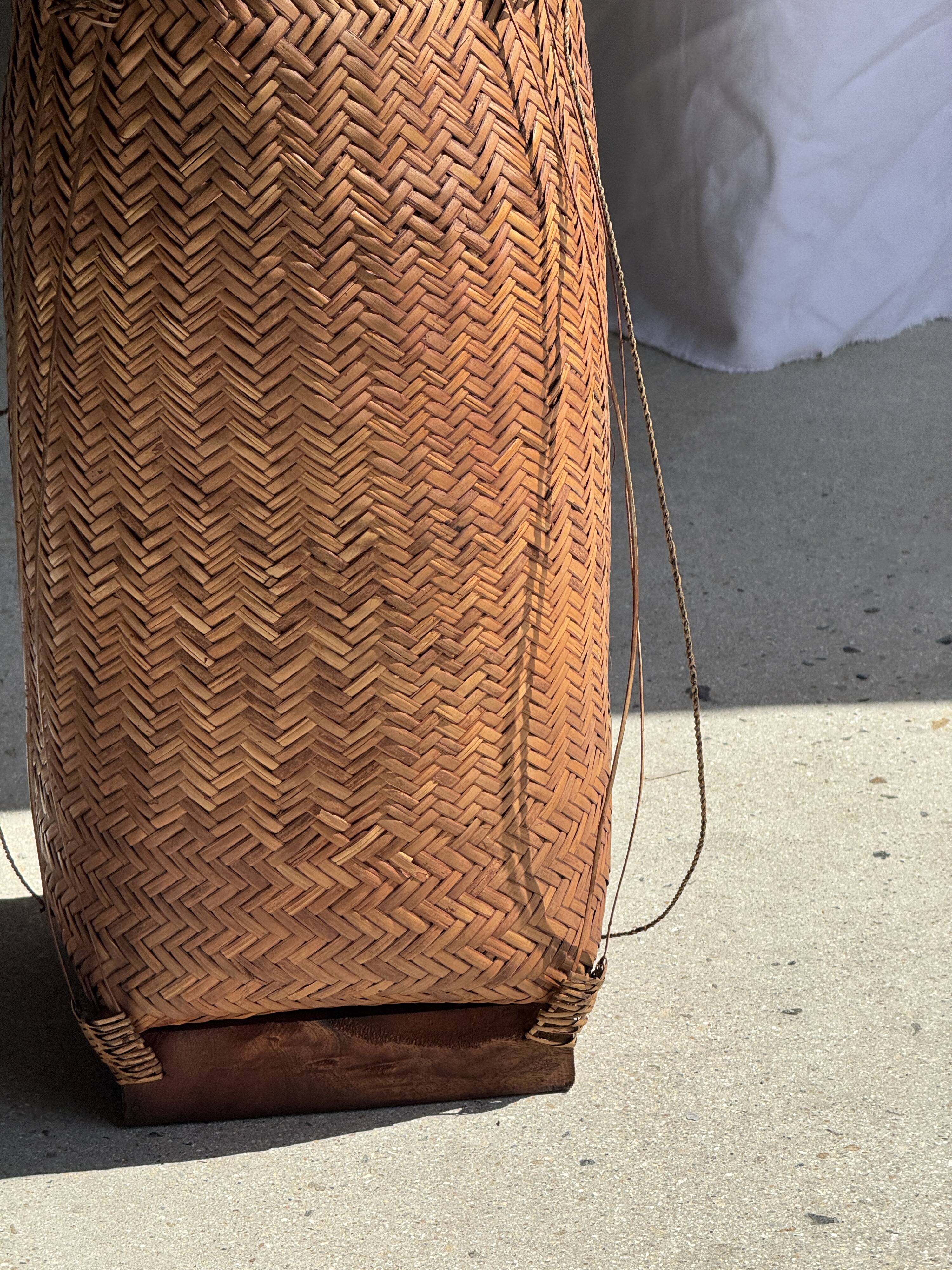 Traditional Balinese large basket with cords H70 D26