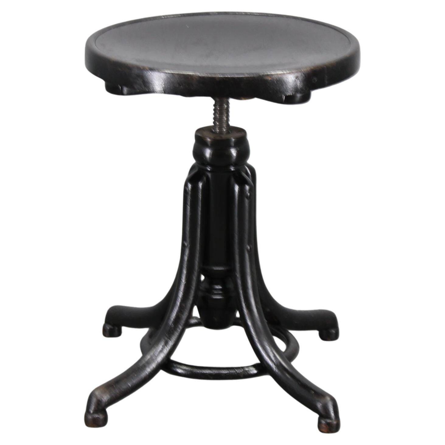 Thonet adjustable bentwood piano stool in black ebony finish, Czechoslovakia 1930s