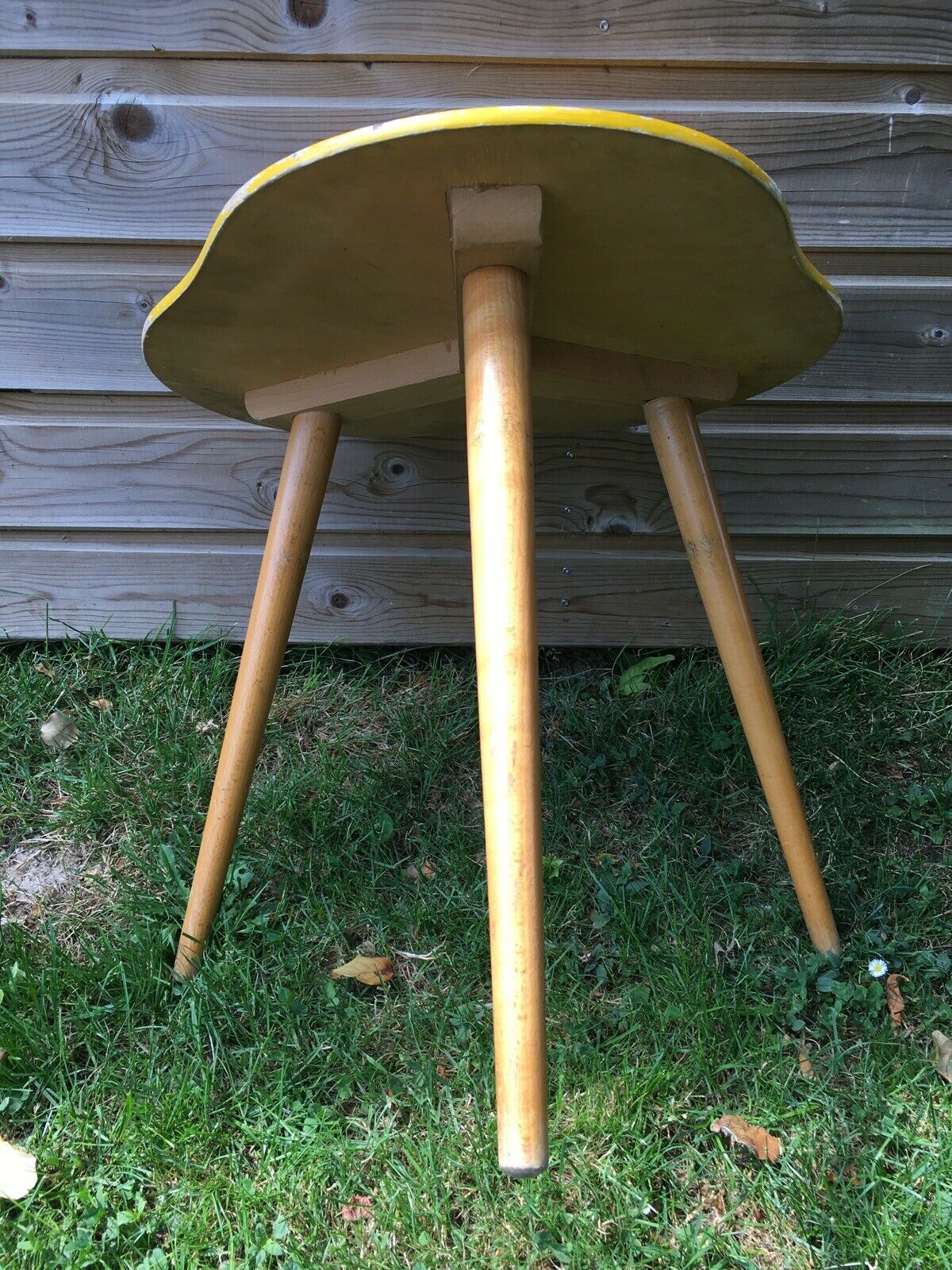 Vintage garden furniture for children