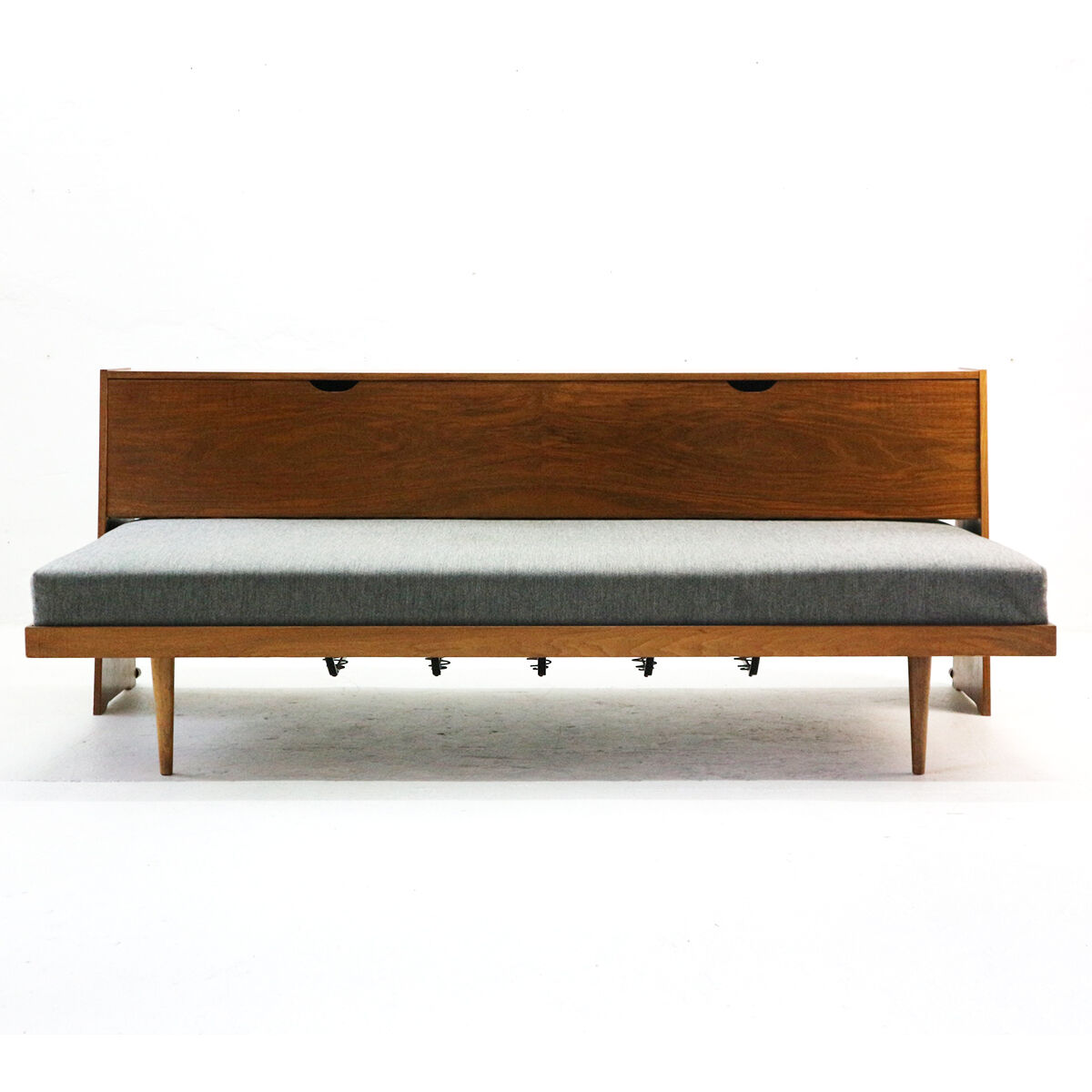 Extendible day bed, walnut with grey cover 1960