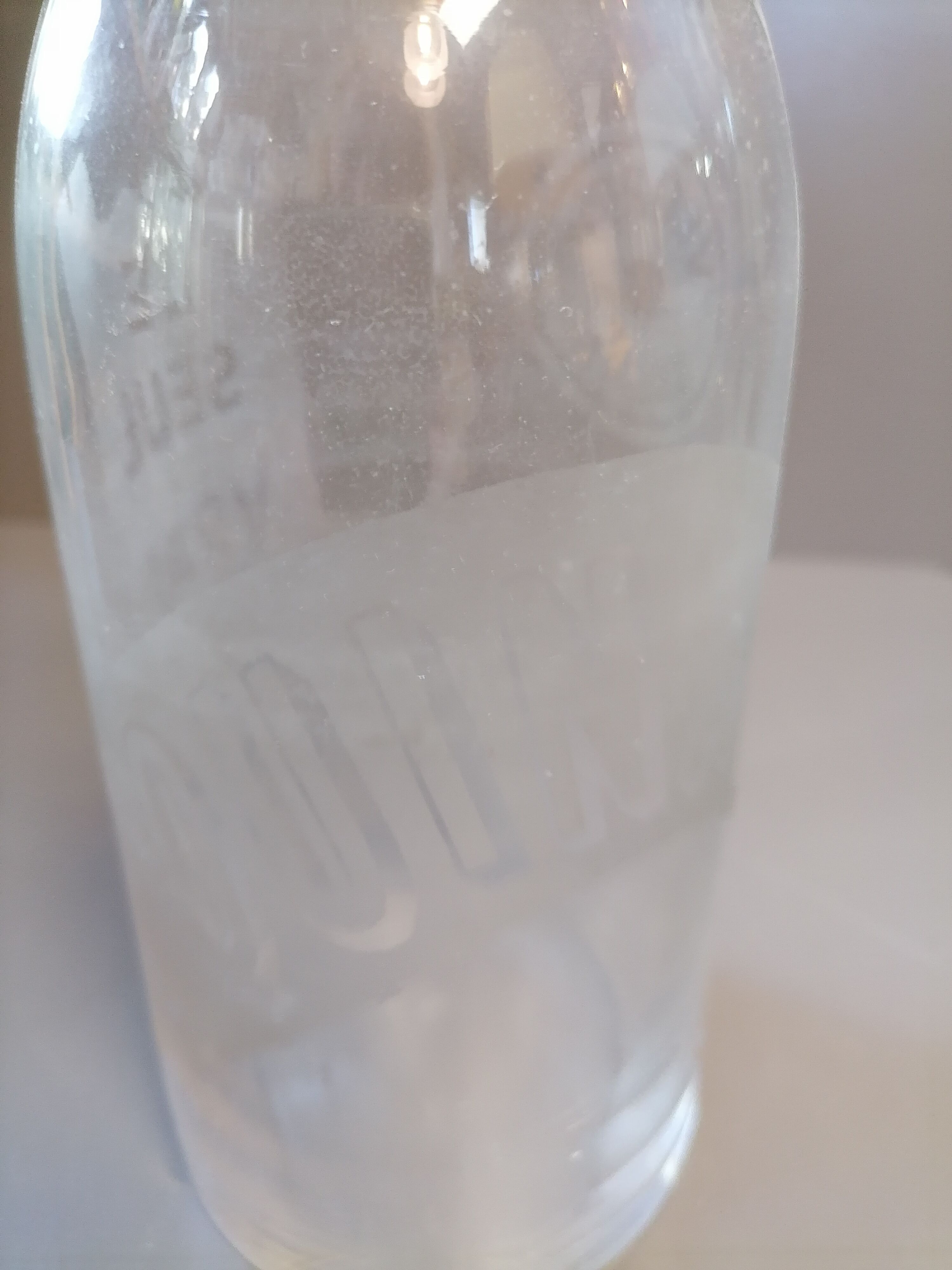 Advertising decanter