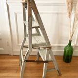 Transformable stepladder chair