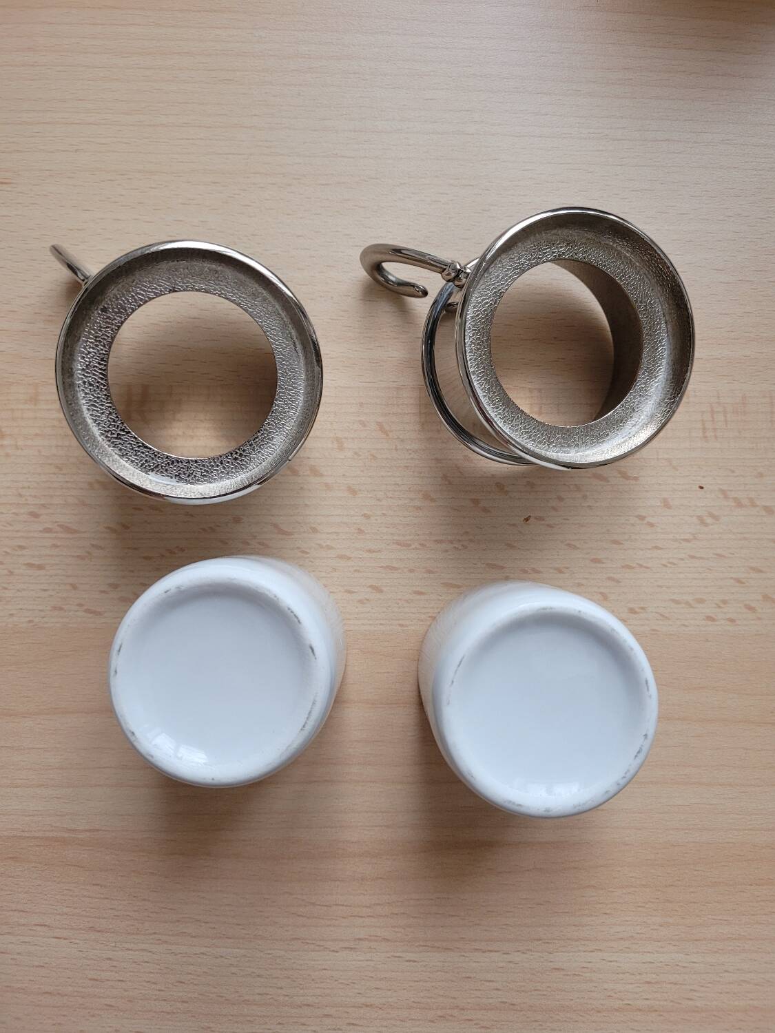 2 porcelain coffee cups with cup holder and metal tray
