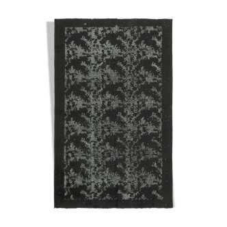 Handmade distressed oriental 1980s 158 cm x 250 cm black rug