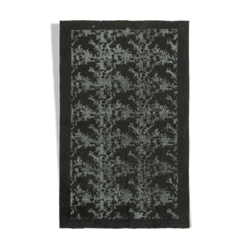 Handmade distressed oriental 1980s 158 cm x 250 cm black rug