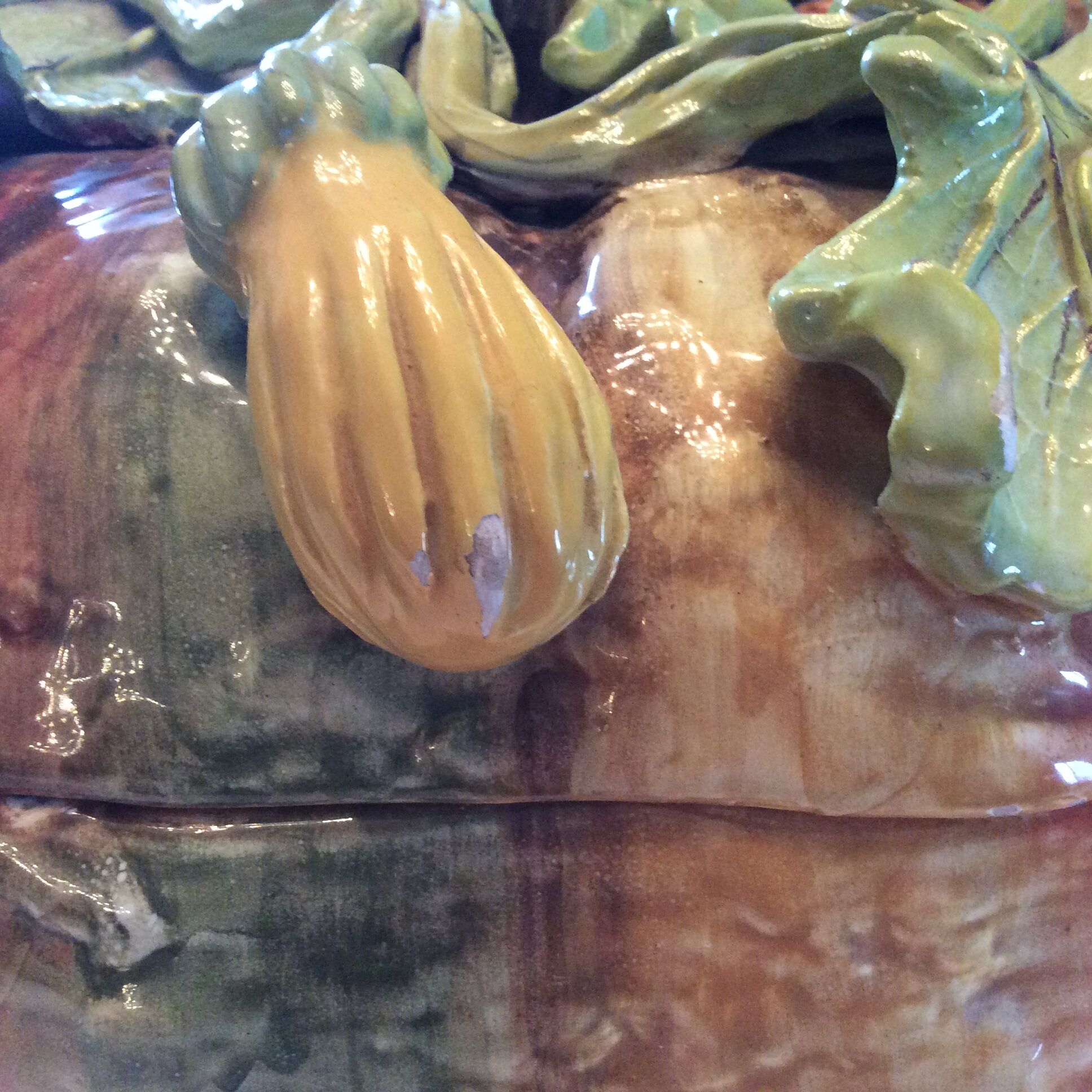 Soupière in italian dab in the shape of a pumpkin