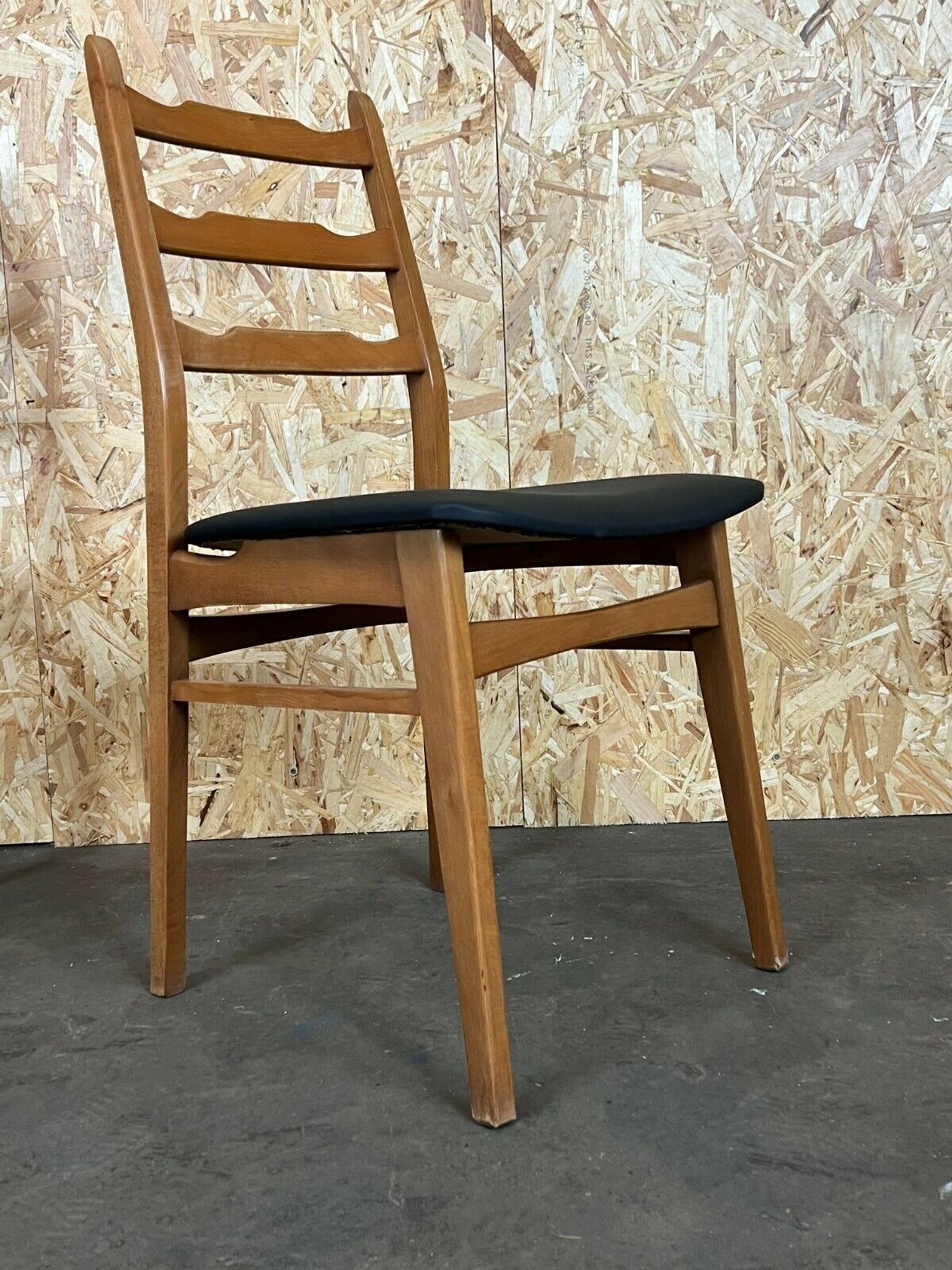 2 chairs