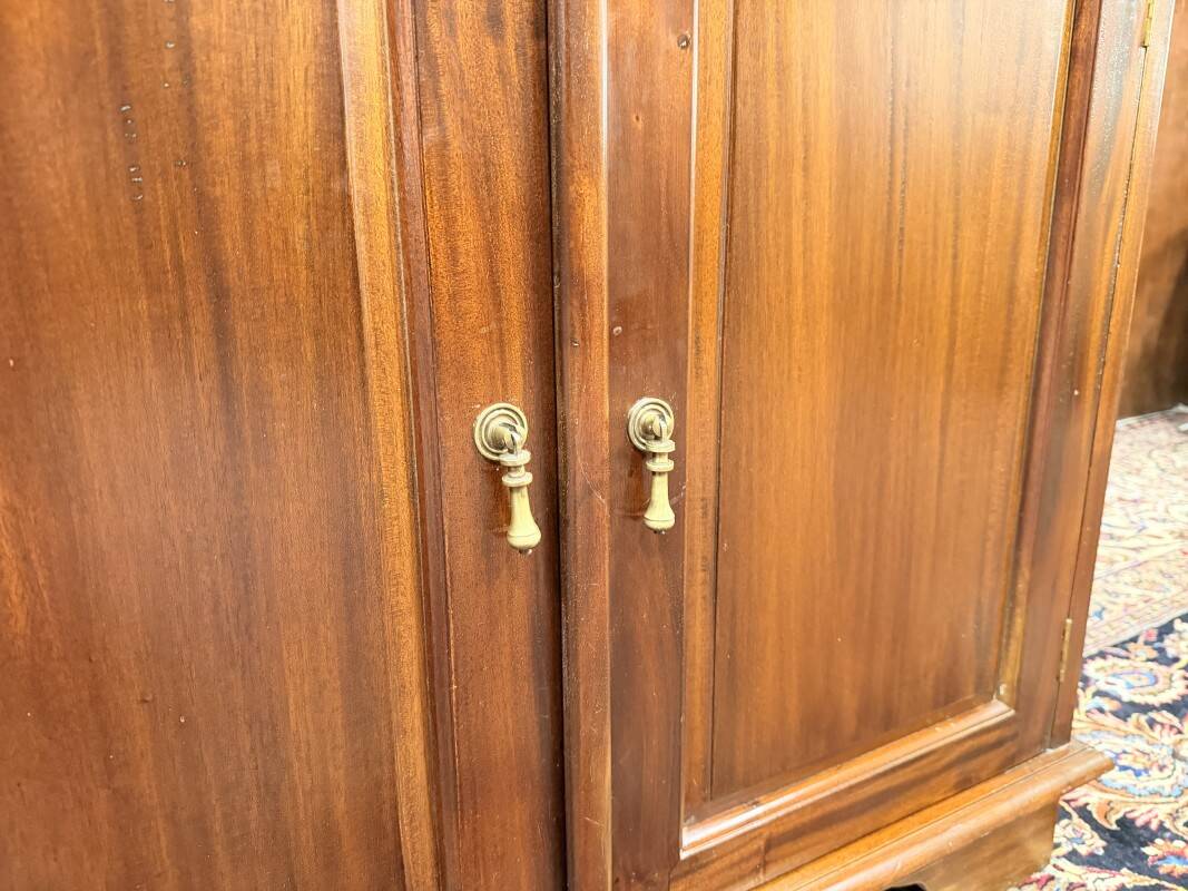 Classic English Sideboard Office Cabinet