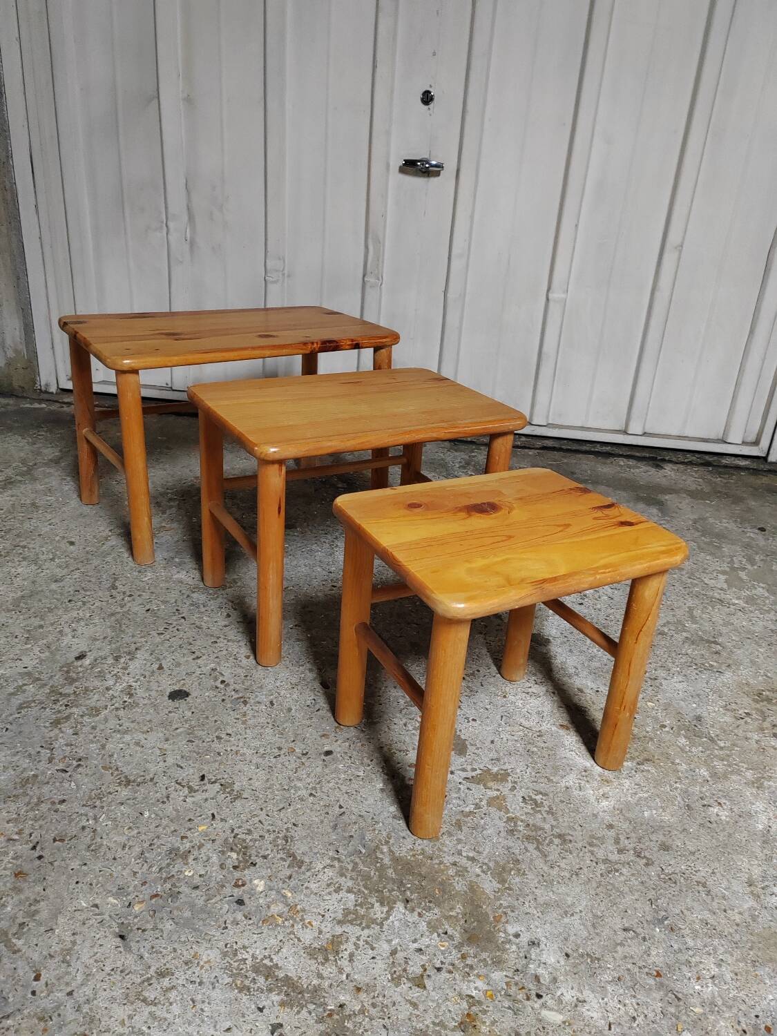 Nest of tables, pine, 1980s.