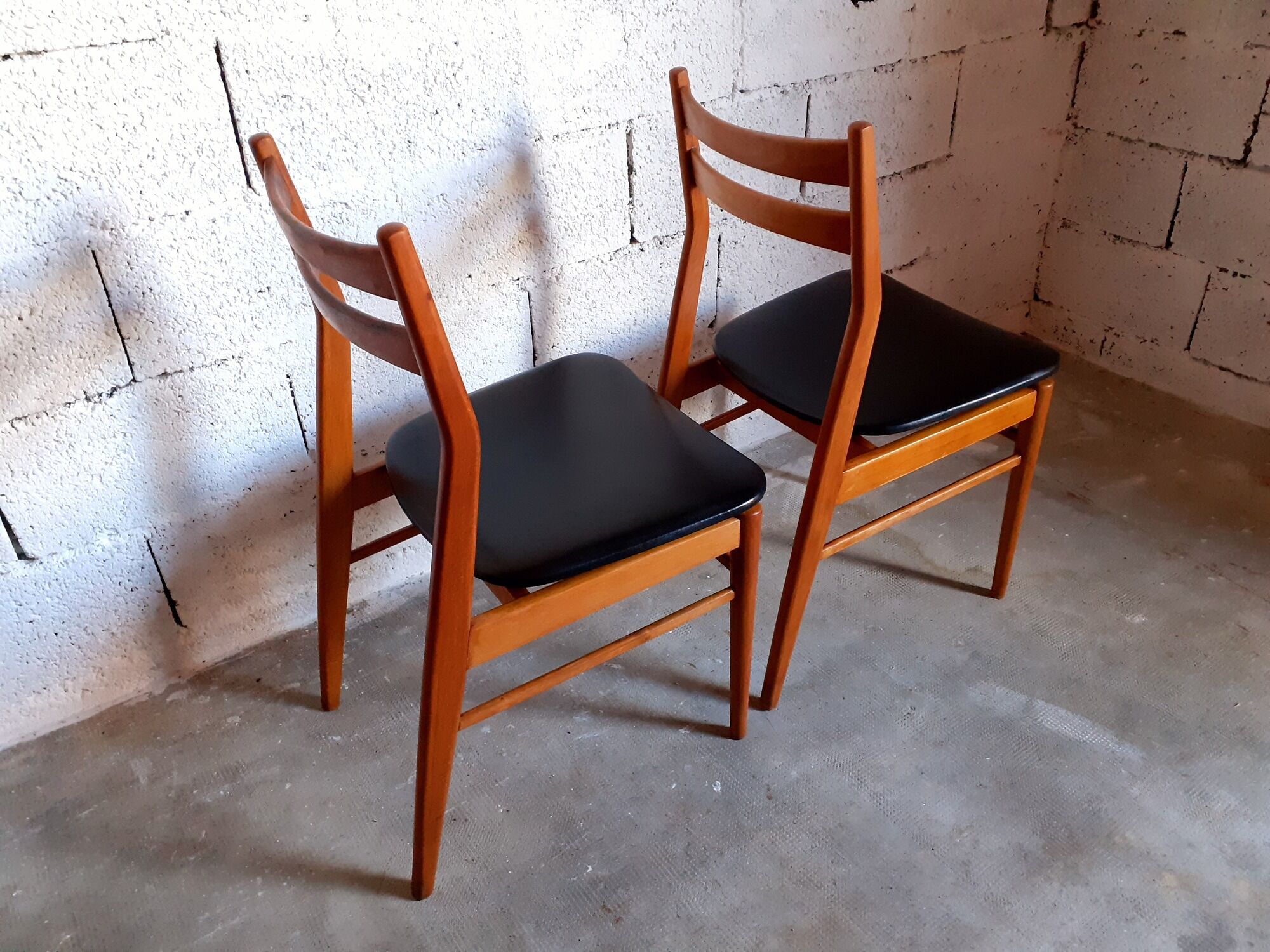Pair of vintage Scandinavian chairs in teak 50s 60s