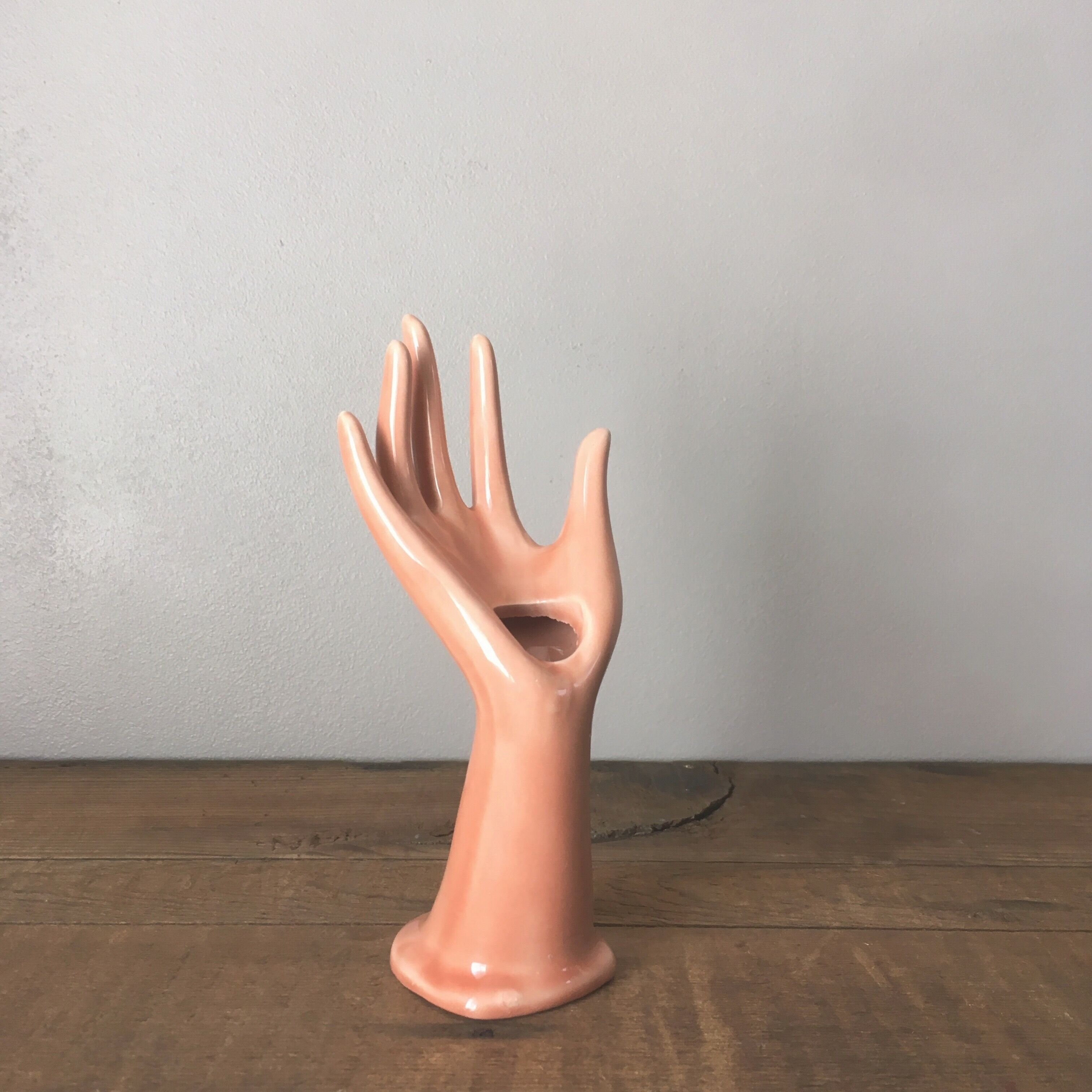 Hand ring sizer rose porcelain