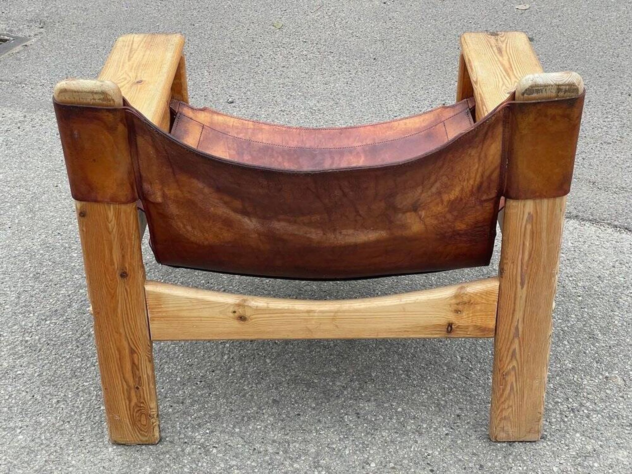 Safari chair in pine and leather, first edition attributed to Karin Mobring, 1970s