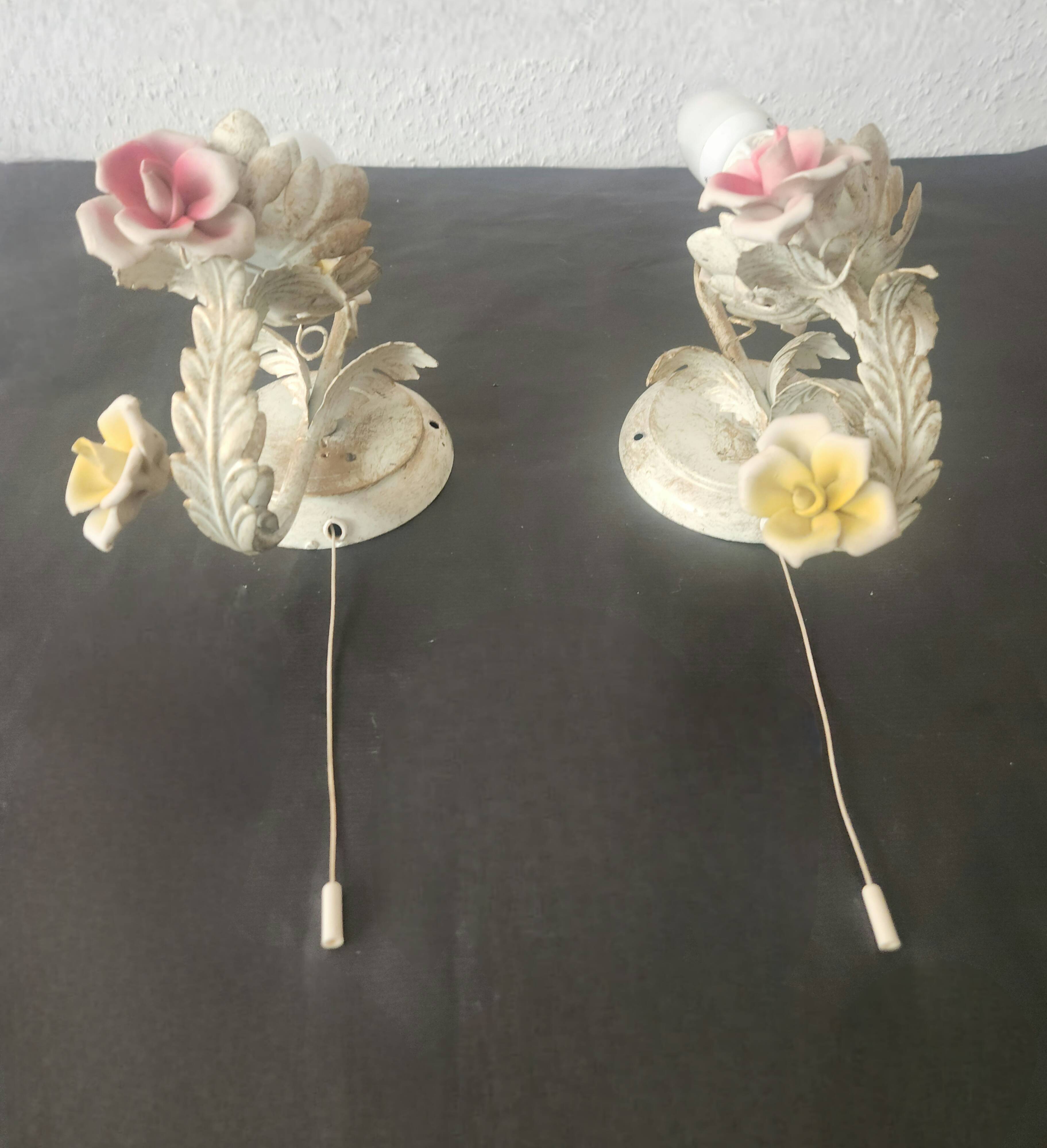Set von 2 Shabby Chic Wandlampen Tole Schmiedeeisen Porzellan Rosen Blumen
