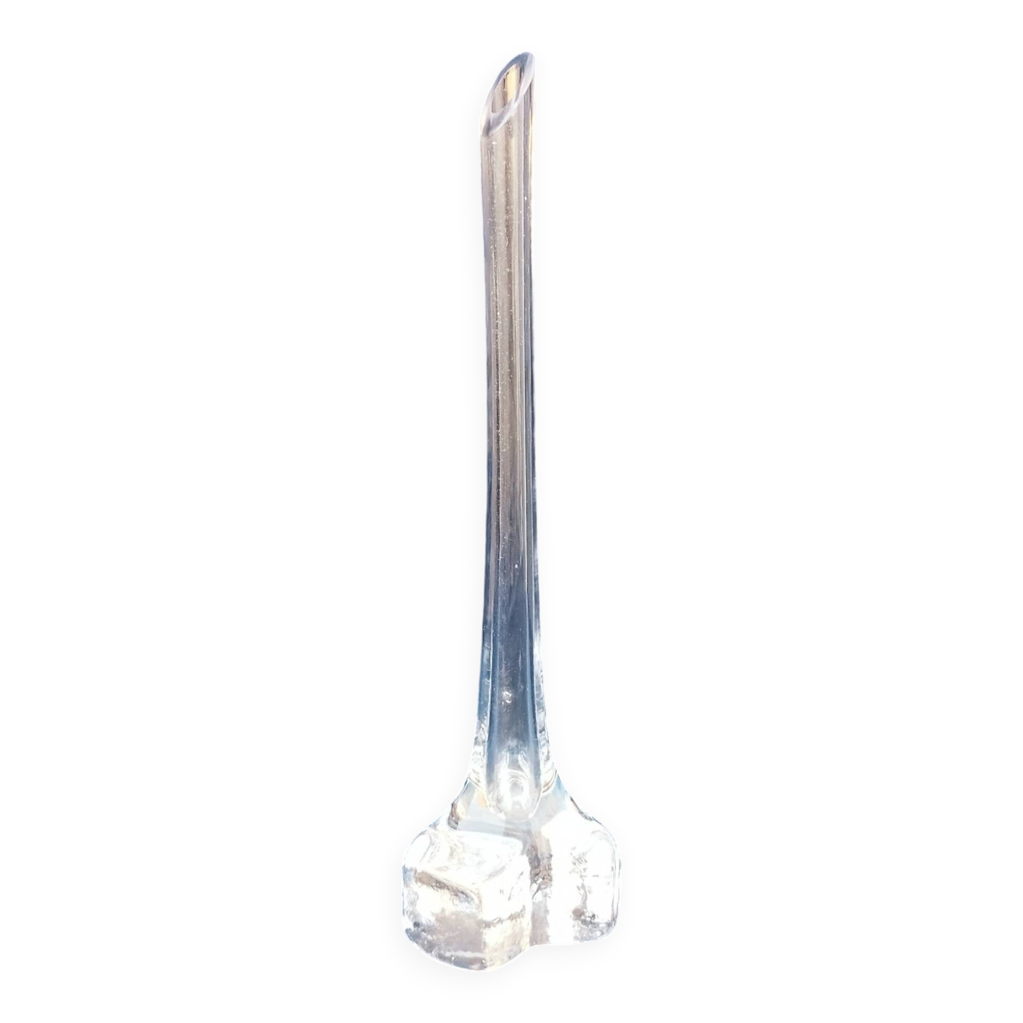 Glass single-flower vase with thick base design