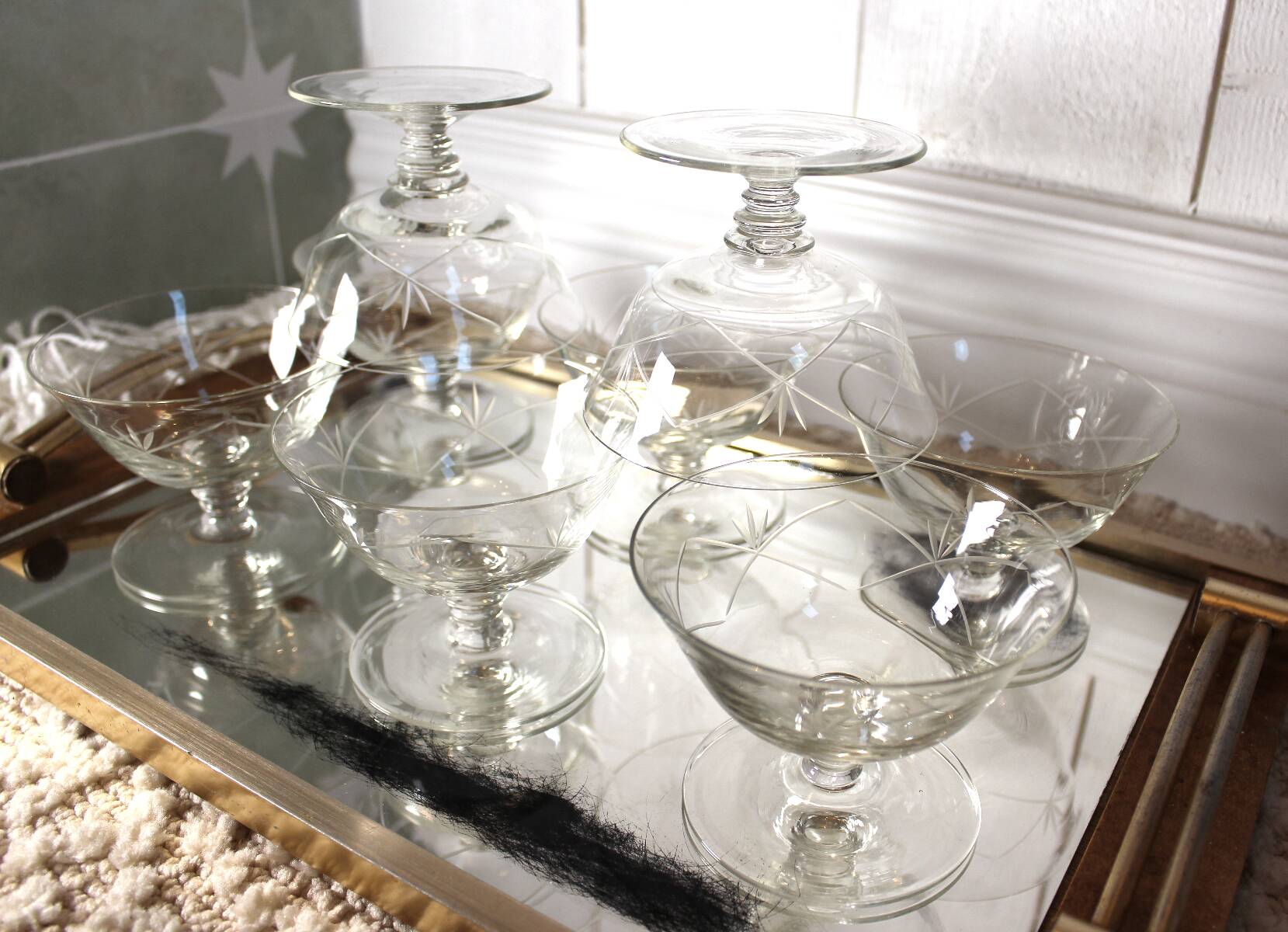 Set of 8 Champagne glasses in engraved crystal - Authentic Art Deco 1940