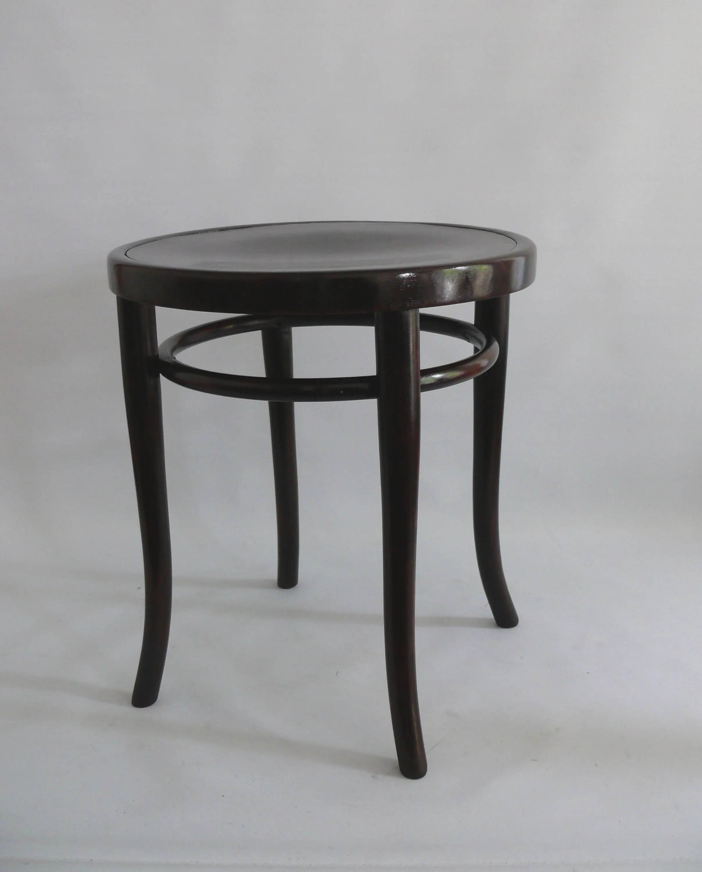 Original Thonet bentwood stool, first half of the 20th century - restored