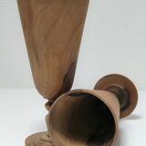 Cinq verres à pied en bois tourné vintage
