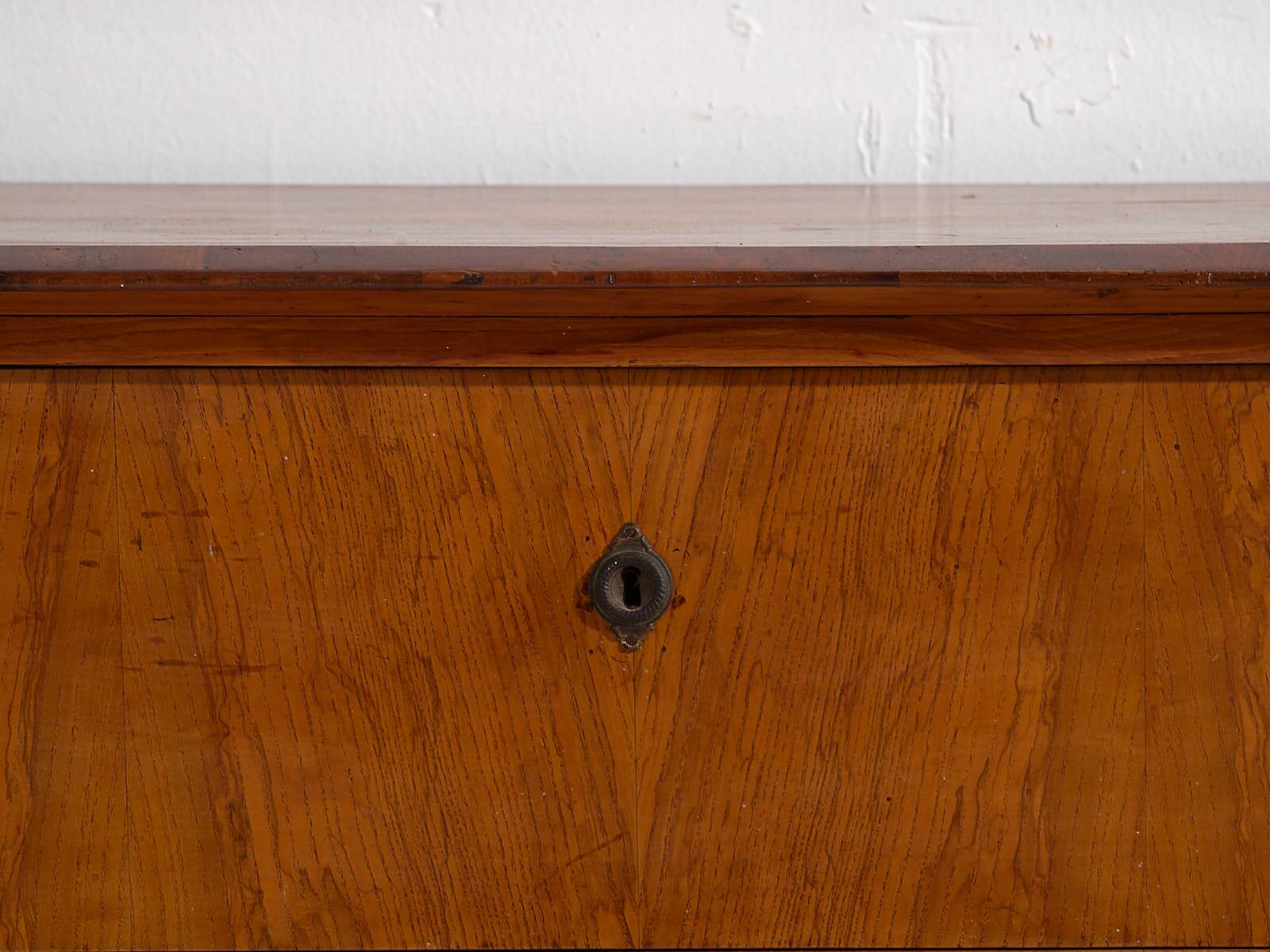 Antique Biedermeier chest of drawers (circa 1850)