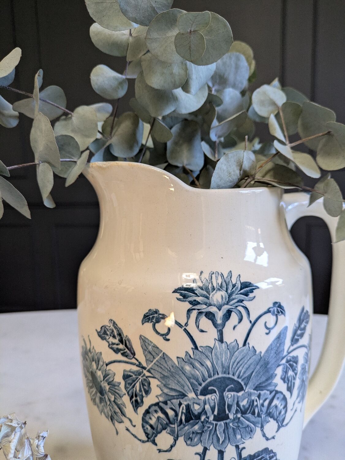 Pichet Longchamp 19th century