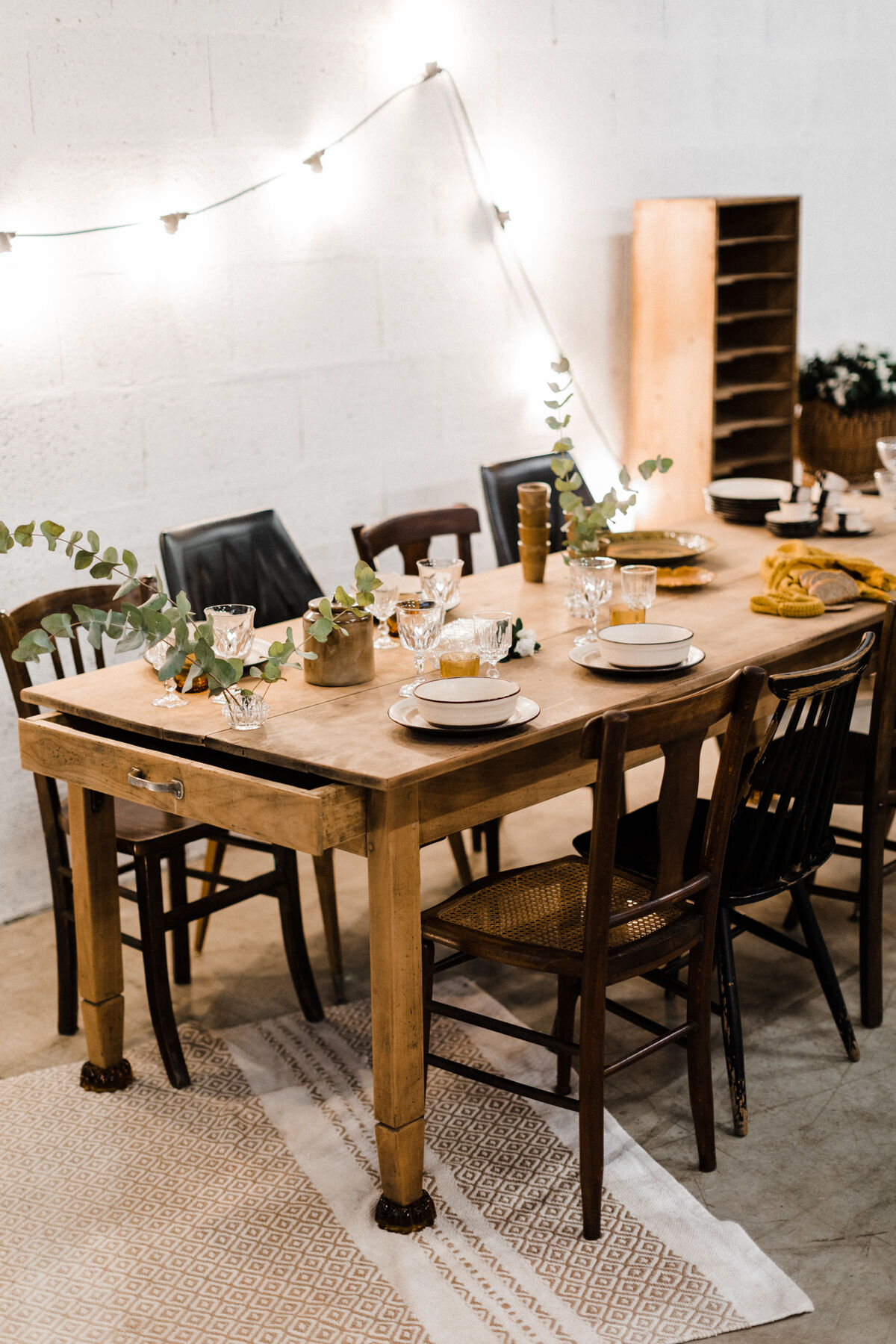 Armchairs / chairs in black skaï "emelinne"