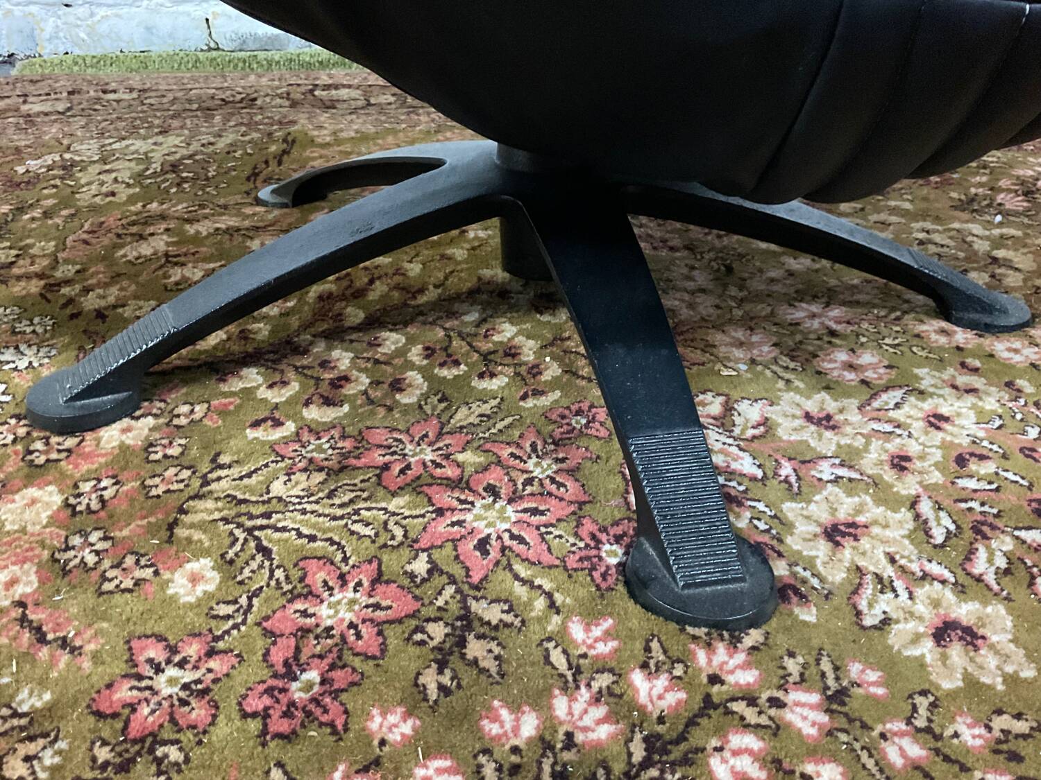 Jori black leather relax armchair from the 80s