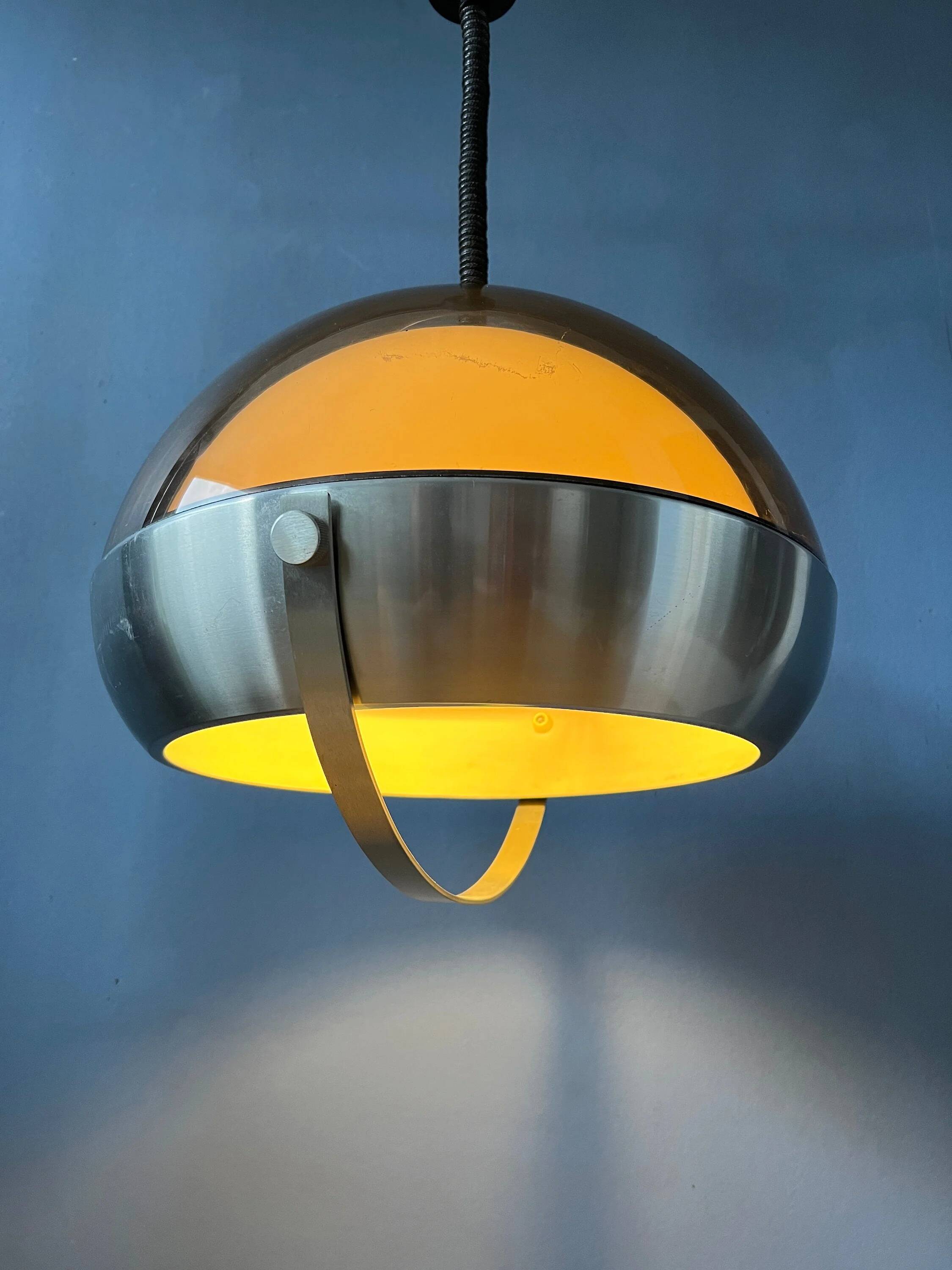 Suspension Space Age Mid-Century Lakro - adjustable height lamp from the 70s