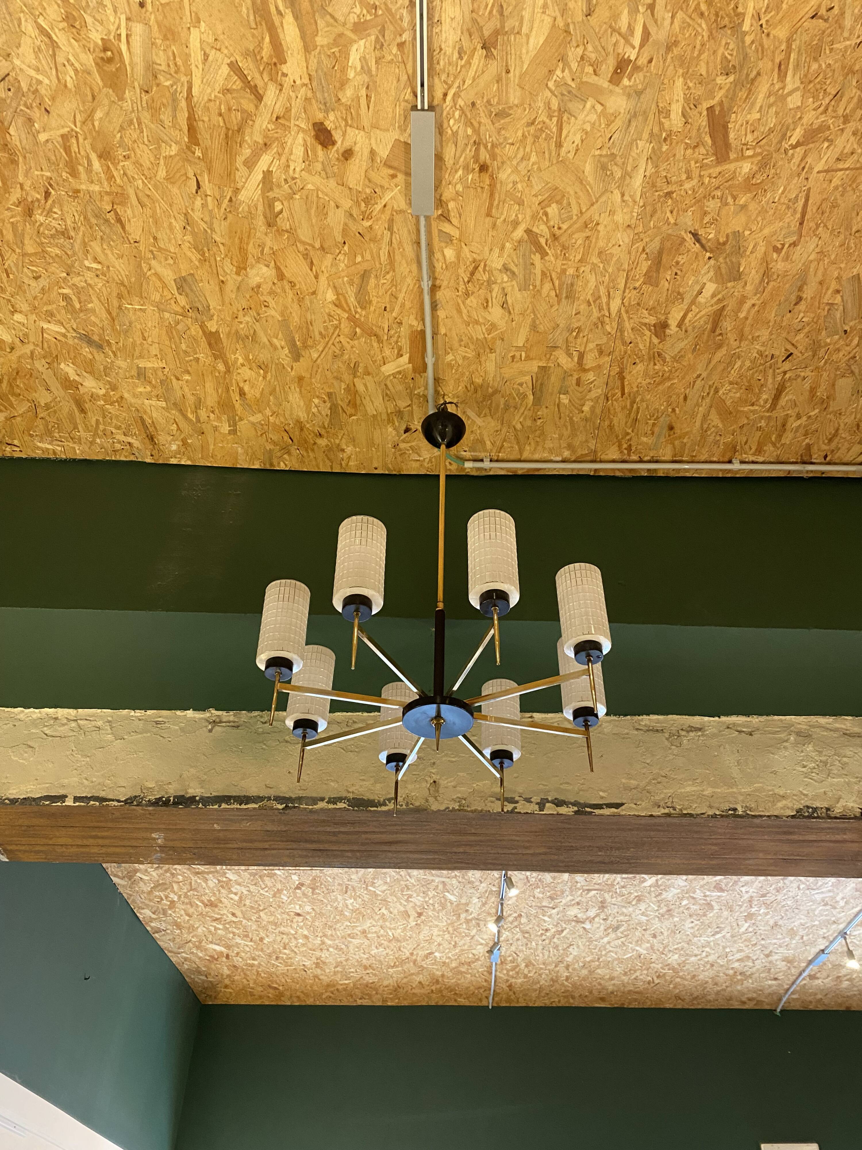 Lustre mid-century en laiton