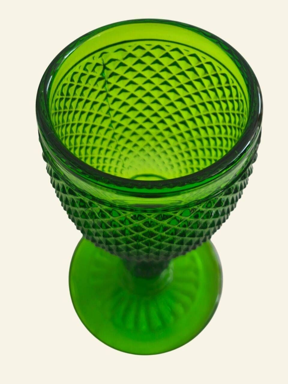 Six green glass wine glasses, Marinha Grande (IVIMA), diamond point.