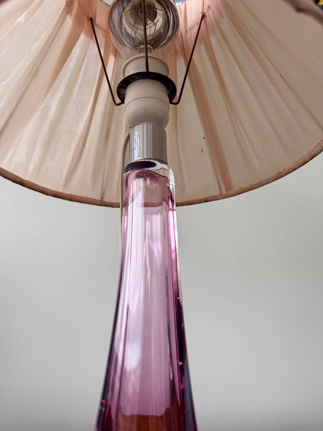 Val Saint Lambert violet lamp