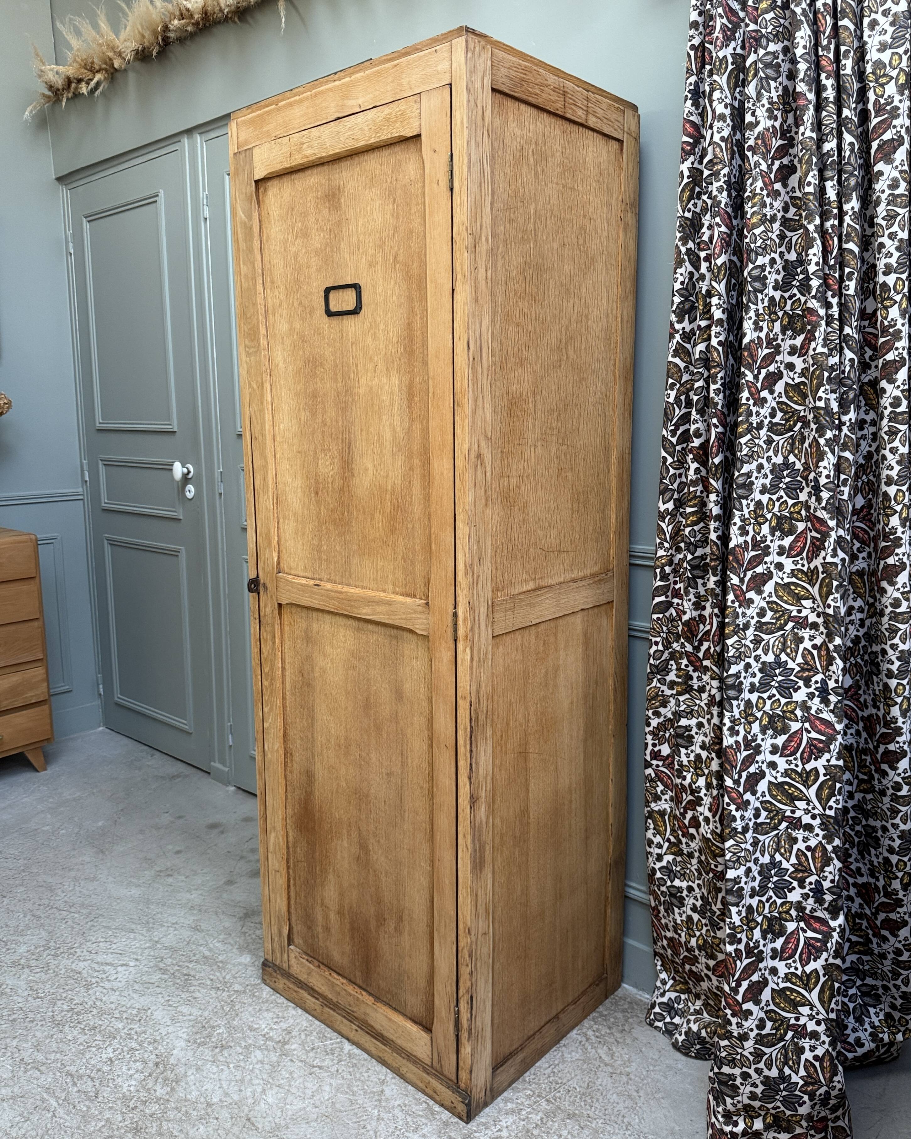 Vintage oak bonnetière (renovated)