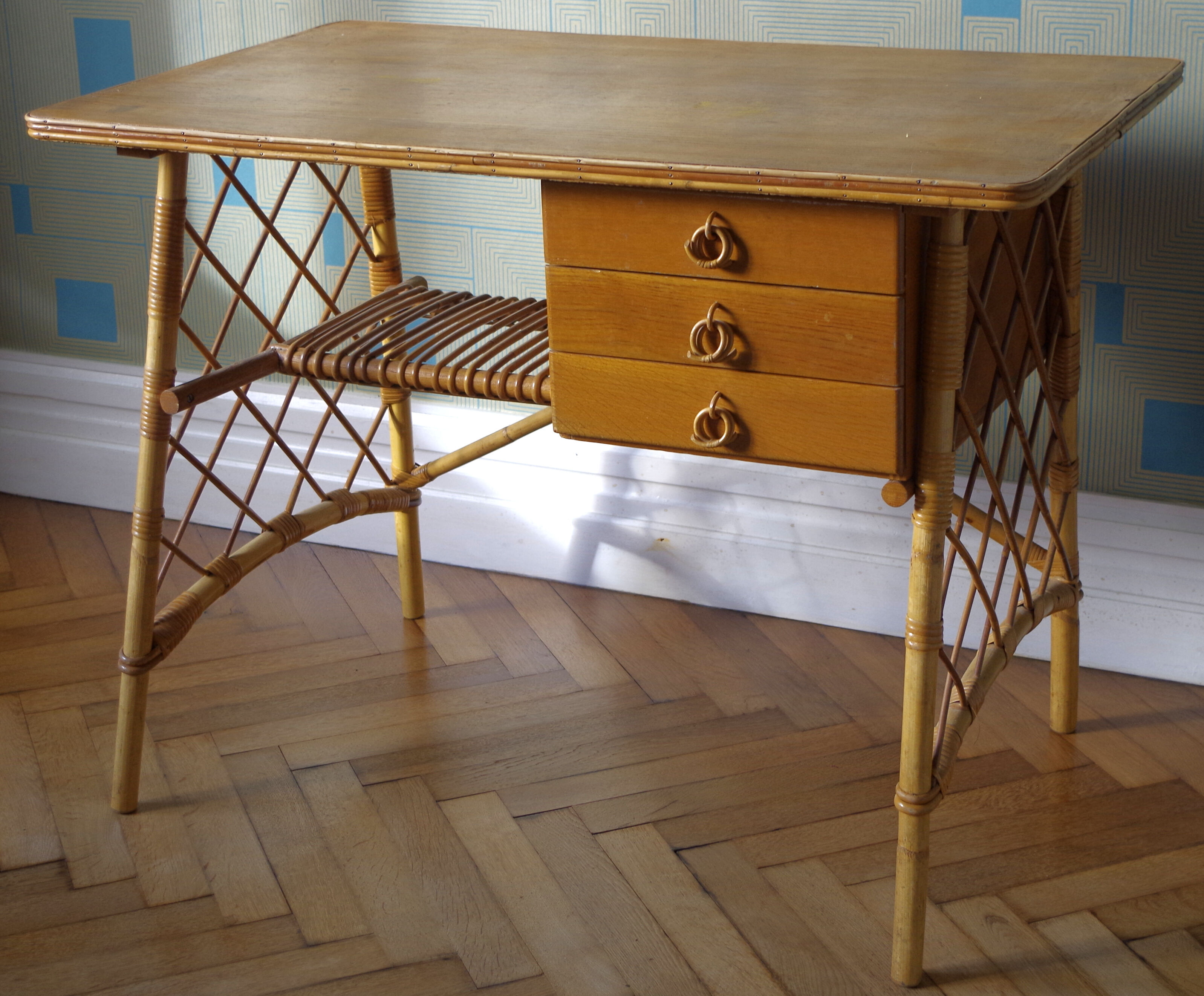 Bureau en rotin de Louis Sognot
