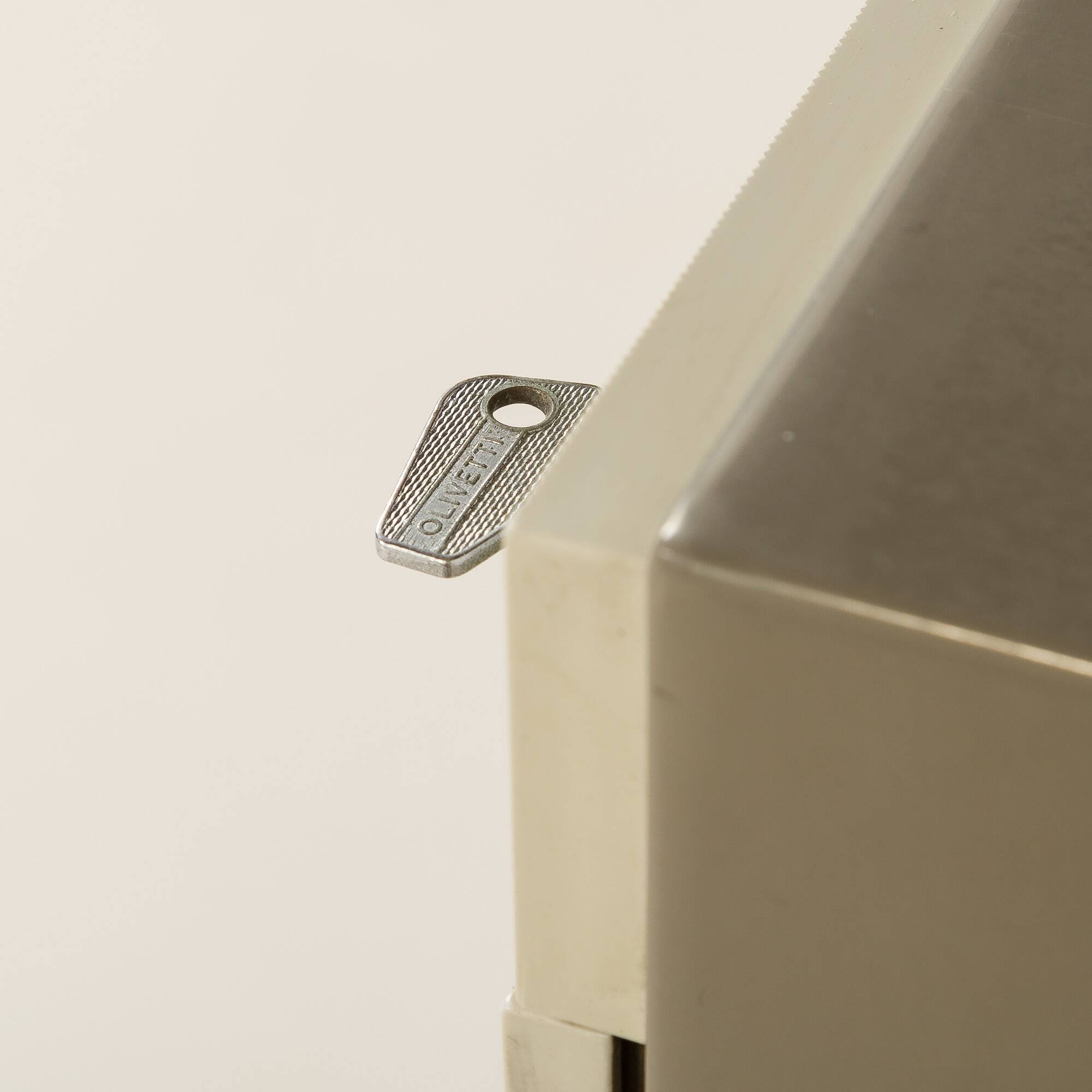 Bureau Olivetti XL des années 1970, Italie